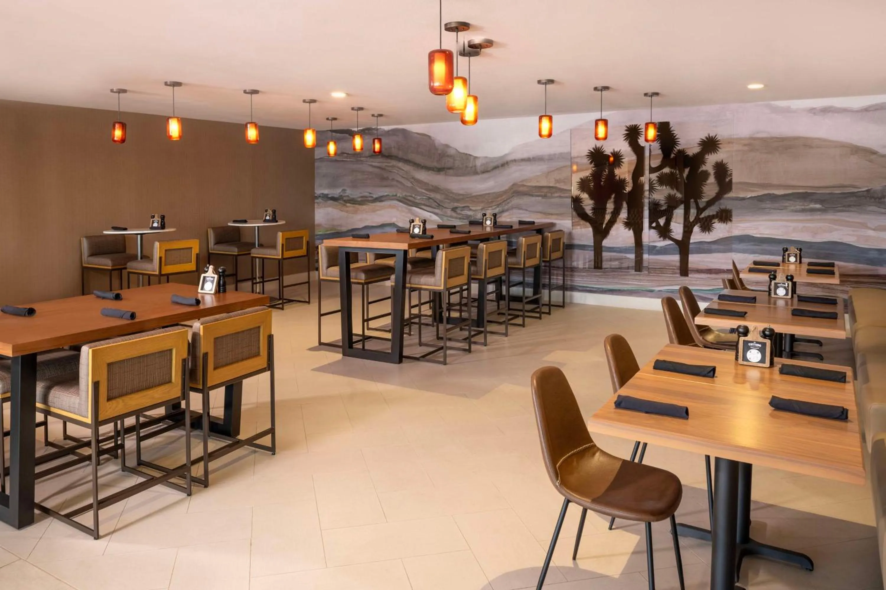 Restaurant/places to eat in DoubleTree by Hilton San Bernardino