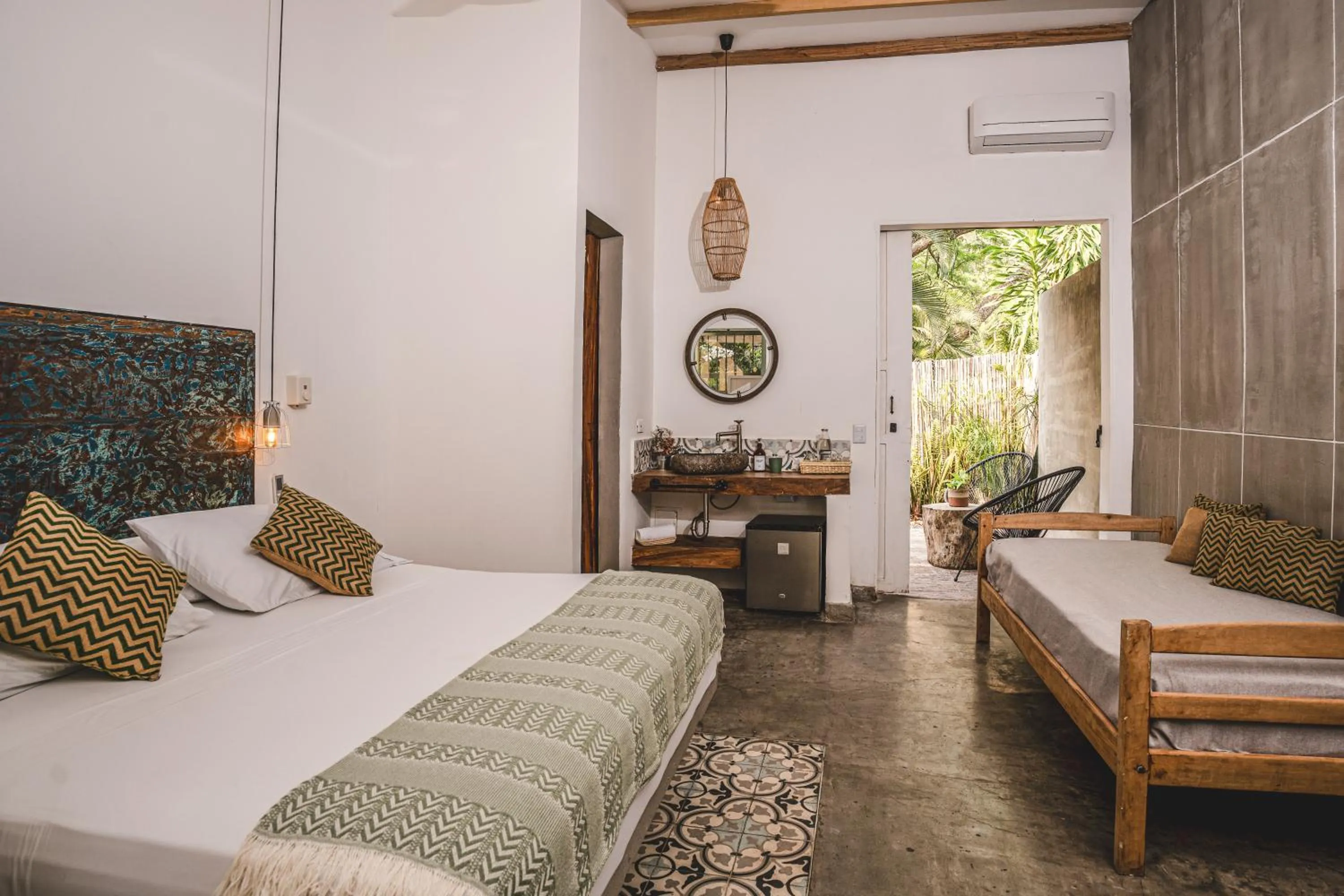 Photo of the whole room, Bed in Waka Hotel Rural