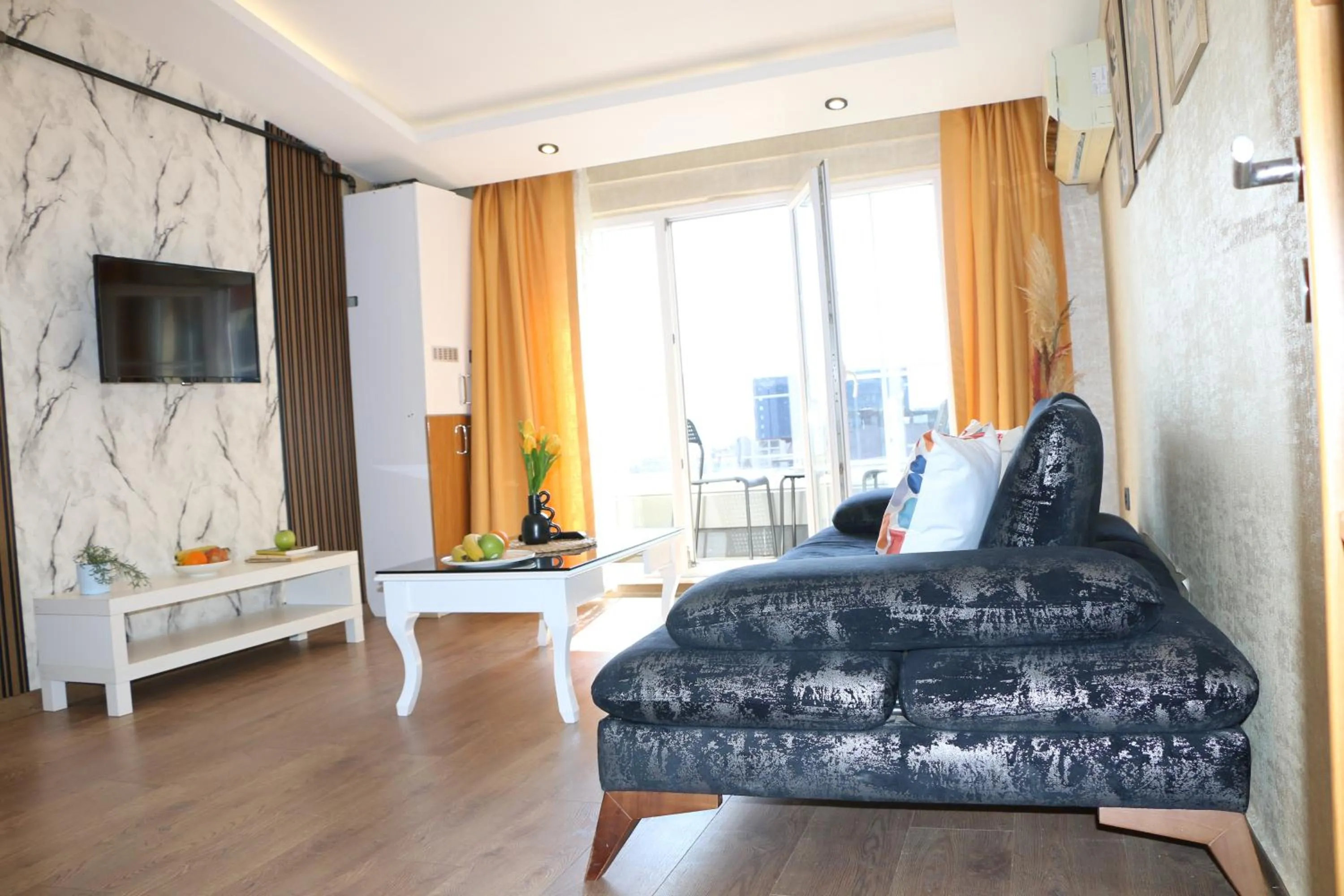 Communal lounge/ TV room in THE MOST HOTEL