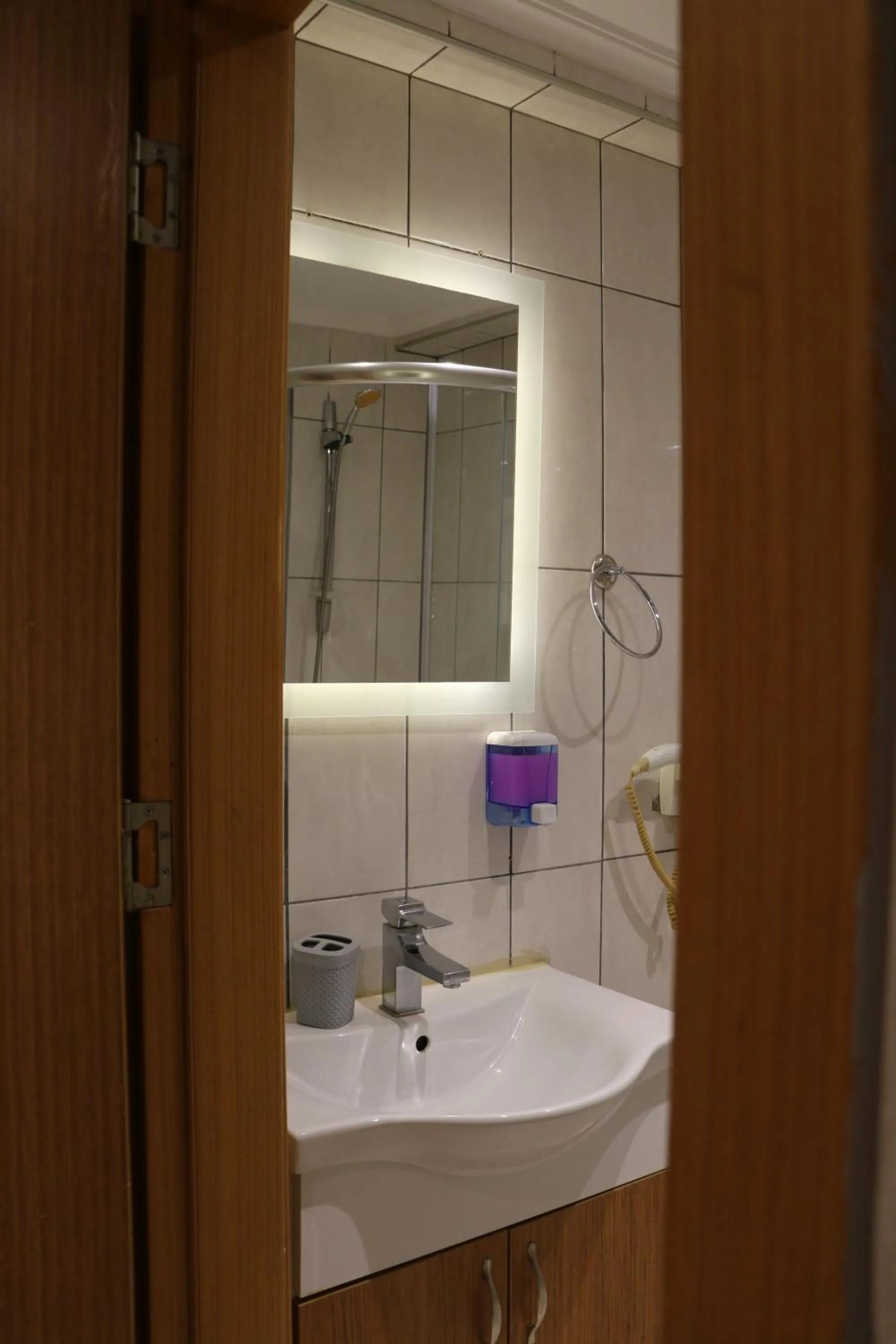 Shower in THE MOST HOTEL