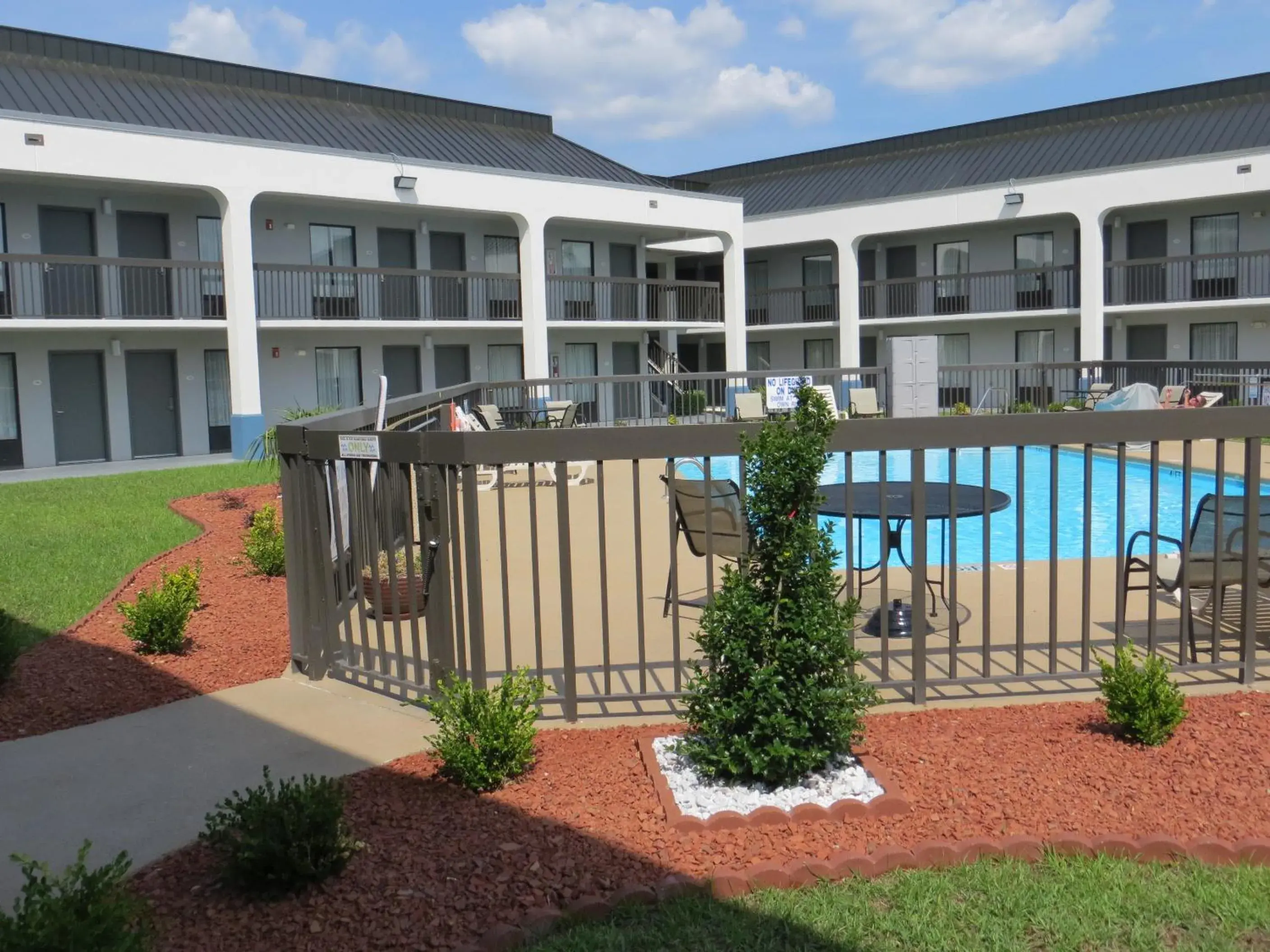 Facade/entrance, Property Building in Baymont Inn & Suites by Wyndham Florence