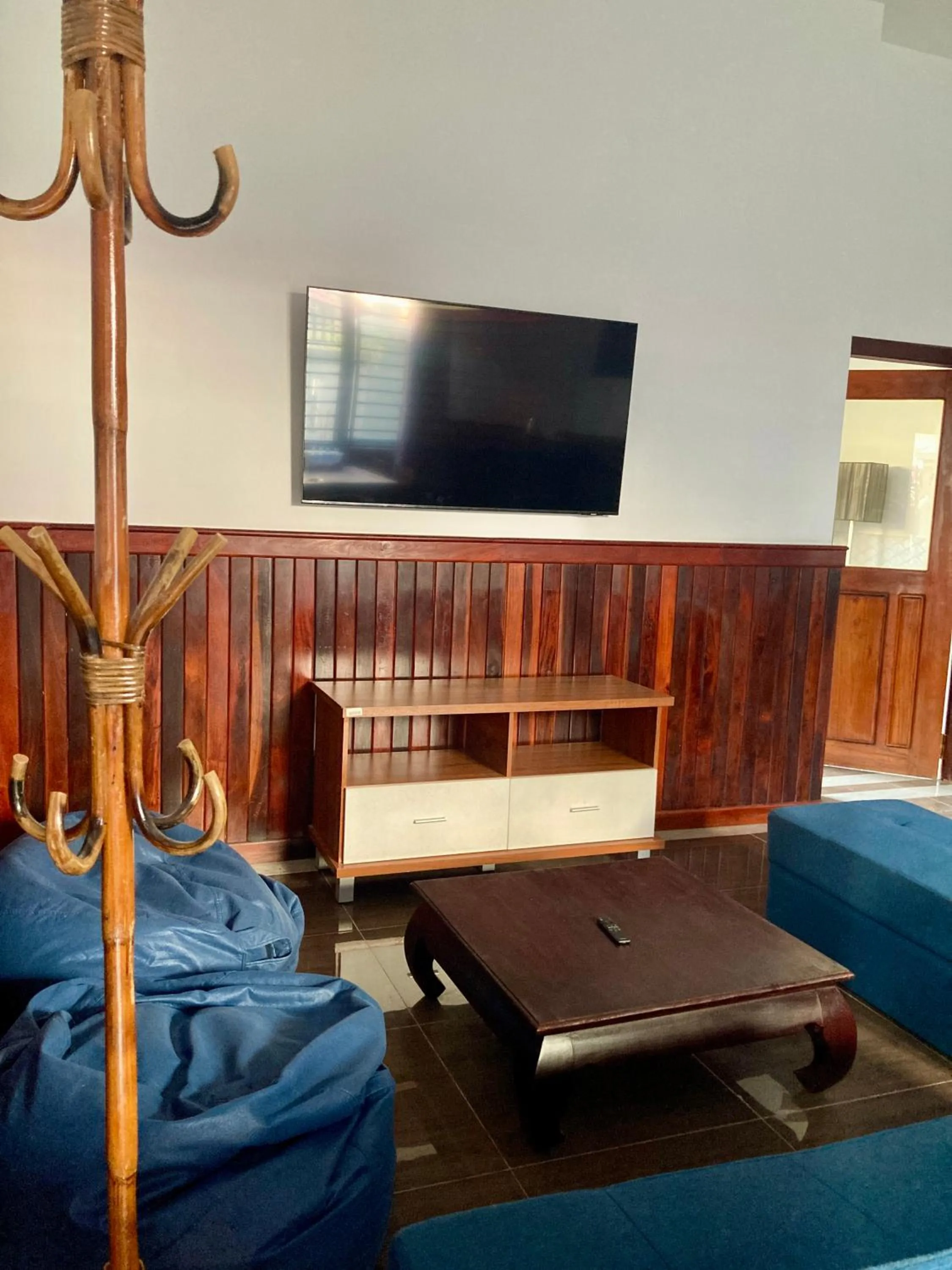 TV and multimedia in Lotus Haven Villa