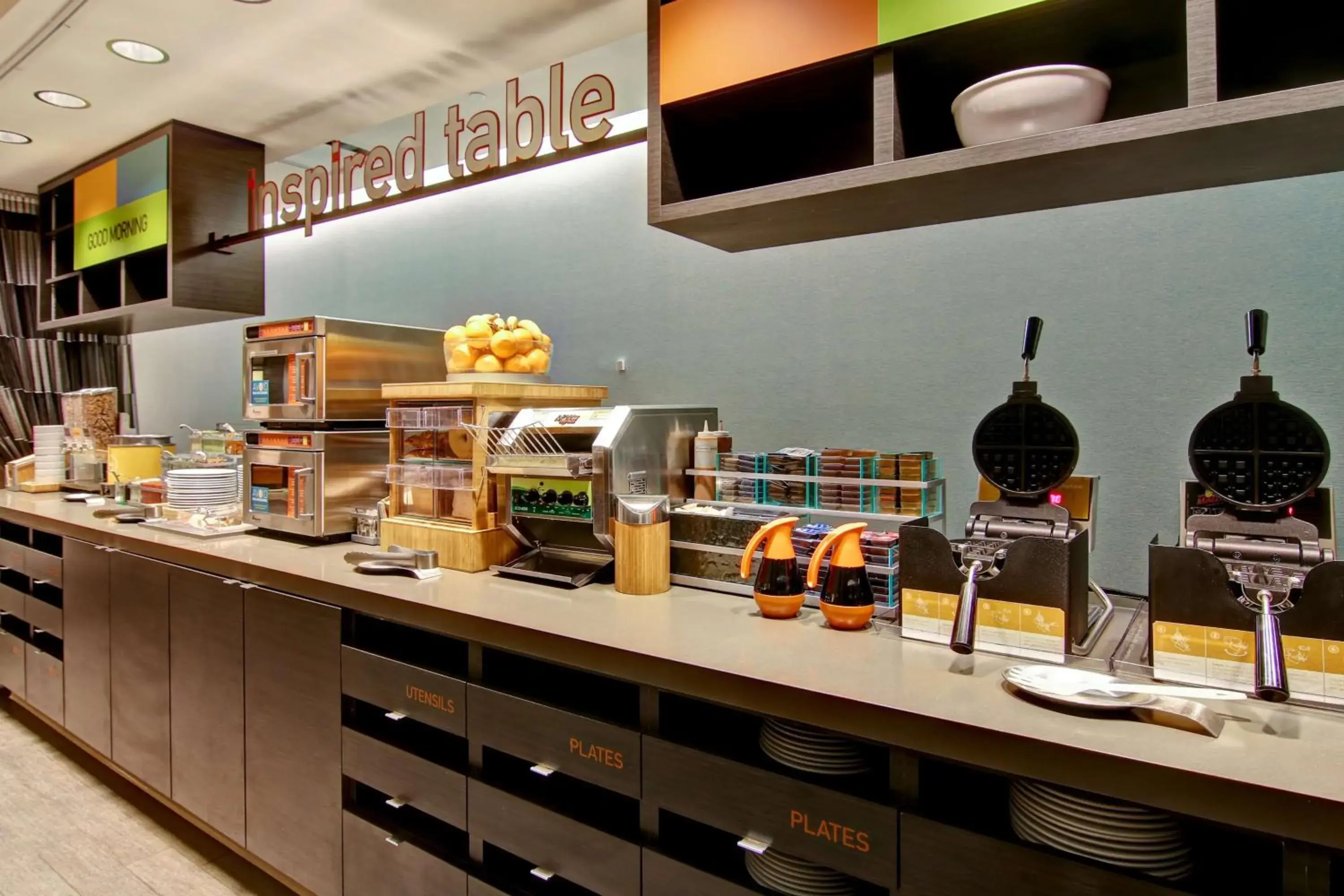 Breakfast in Home2 Suites by Hilton West Edmonton Breakfast in Home2 Suites by Hilton West Edmonton
