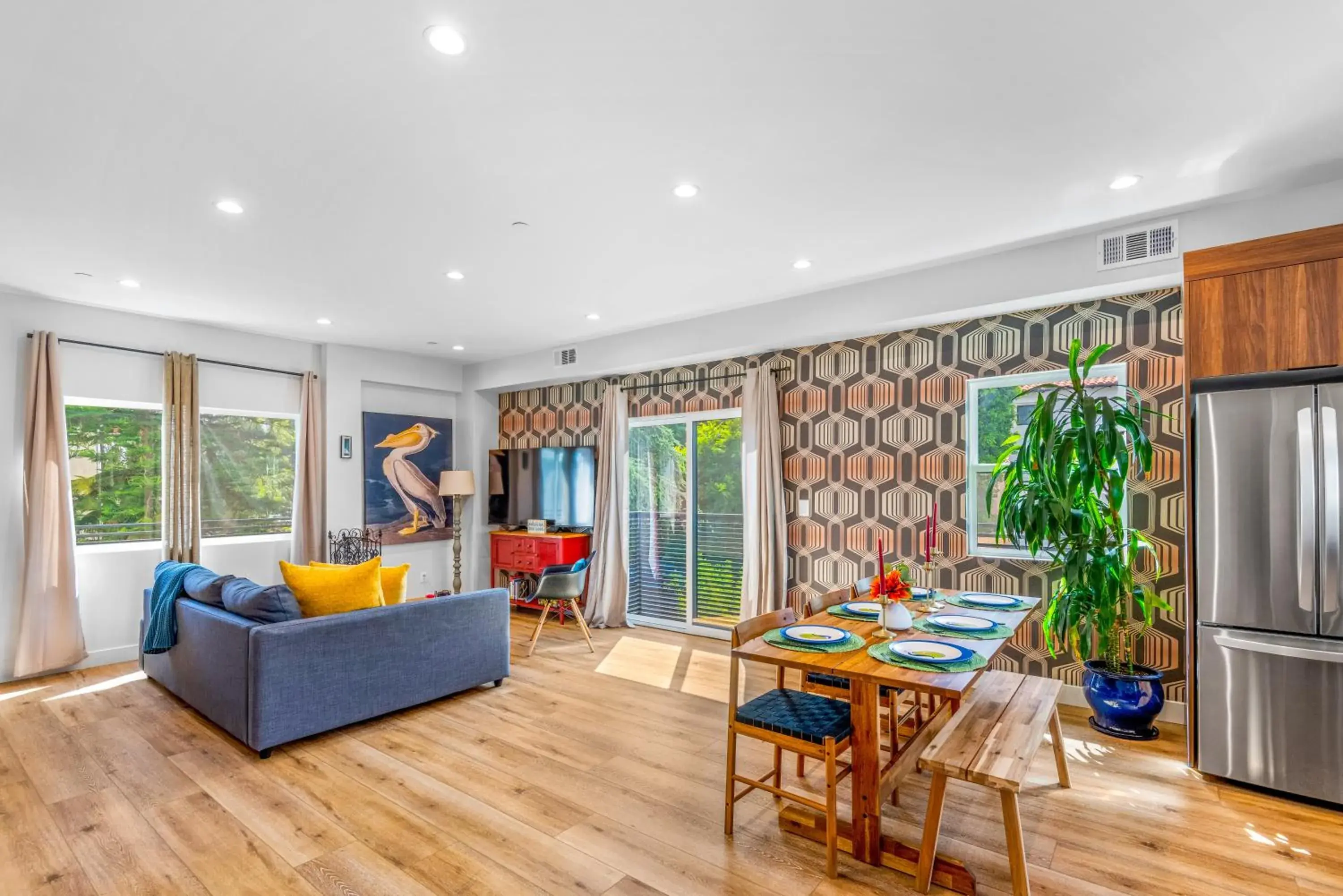 Stylish Sherman Oaks Townhouse 3bed + 3.5bath All Master Suites Stylish Sherman Oaks Townhouse 3bed + 3.5bath All Master Suites