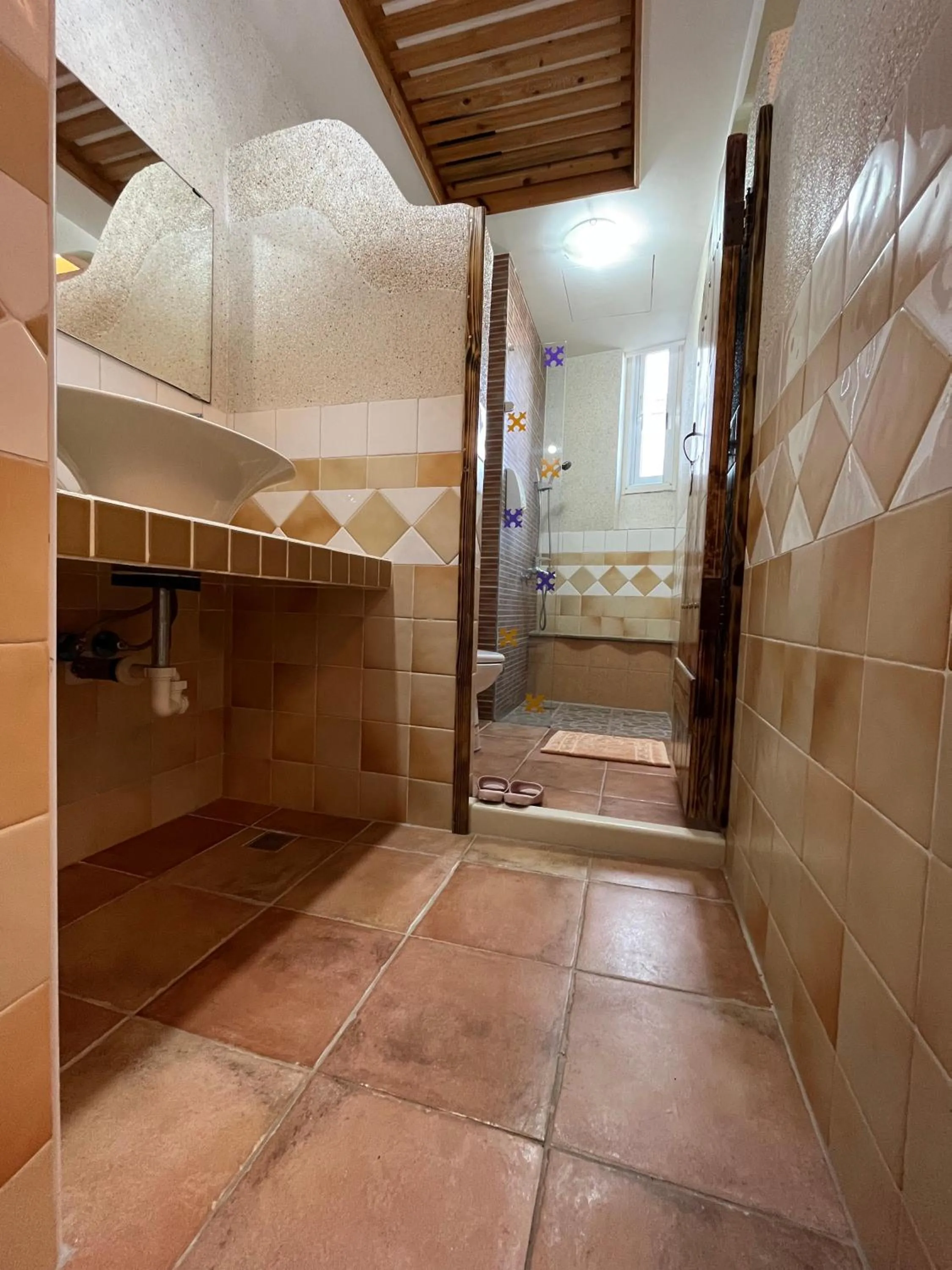 Bathroom in Xing Yu Inn