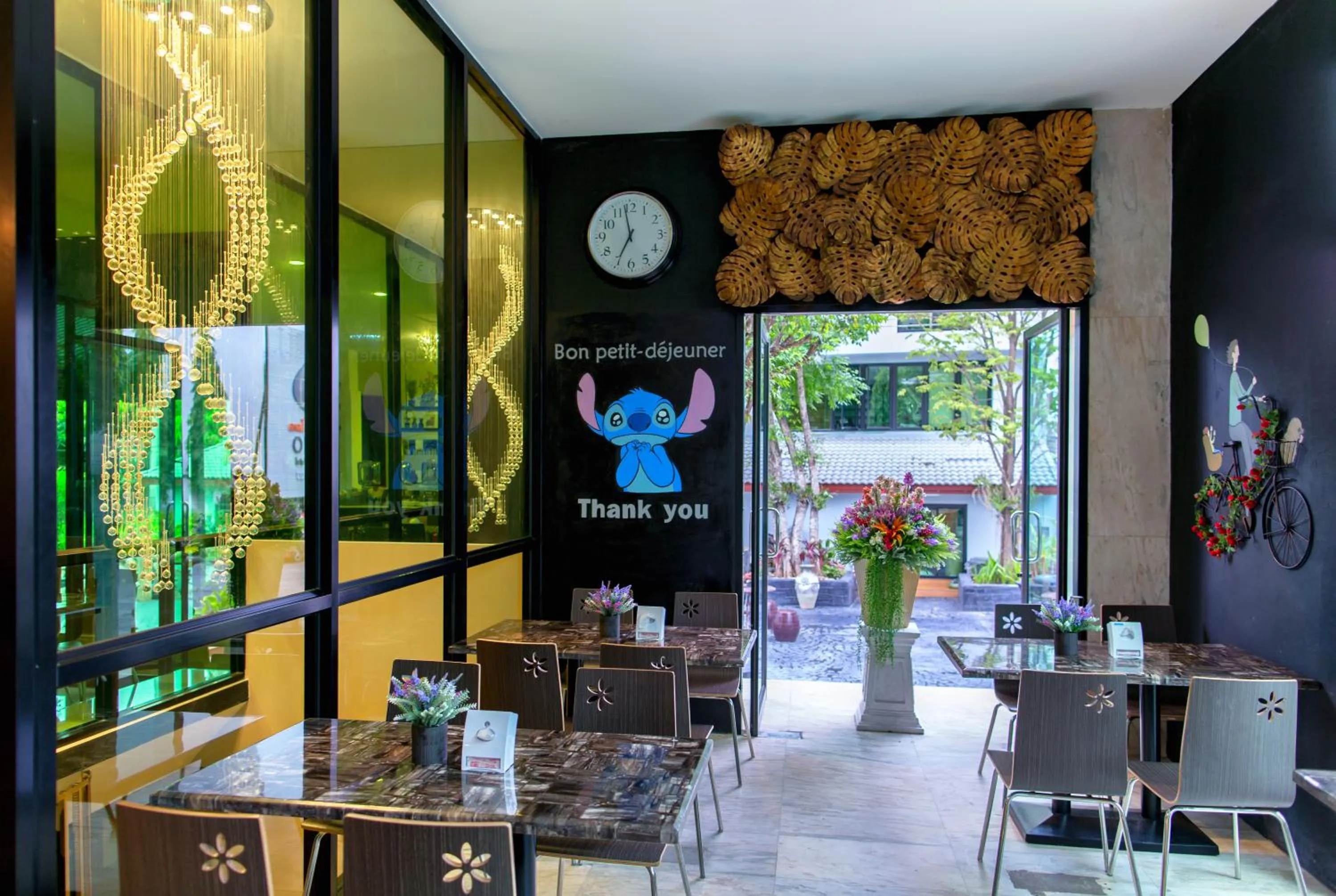 Food and drinks in SOHO Boutique Hotel