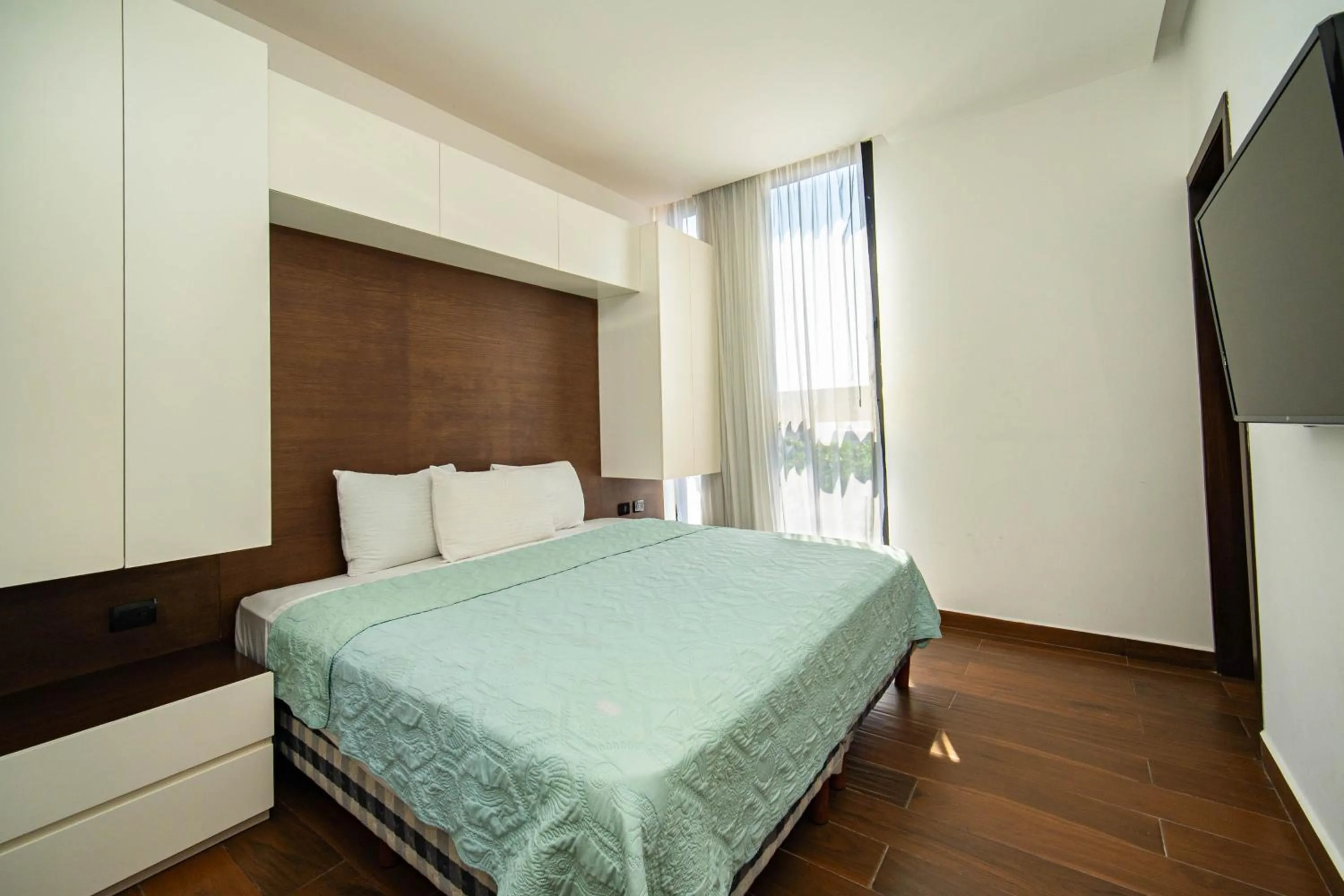 Bed in 501PH - Spacious apartment in the center, only 10 minutes walking distance to the beaches
