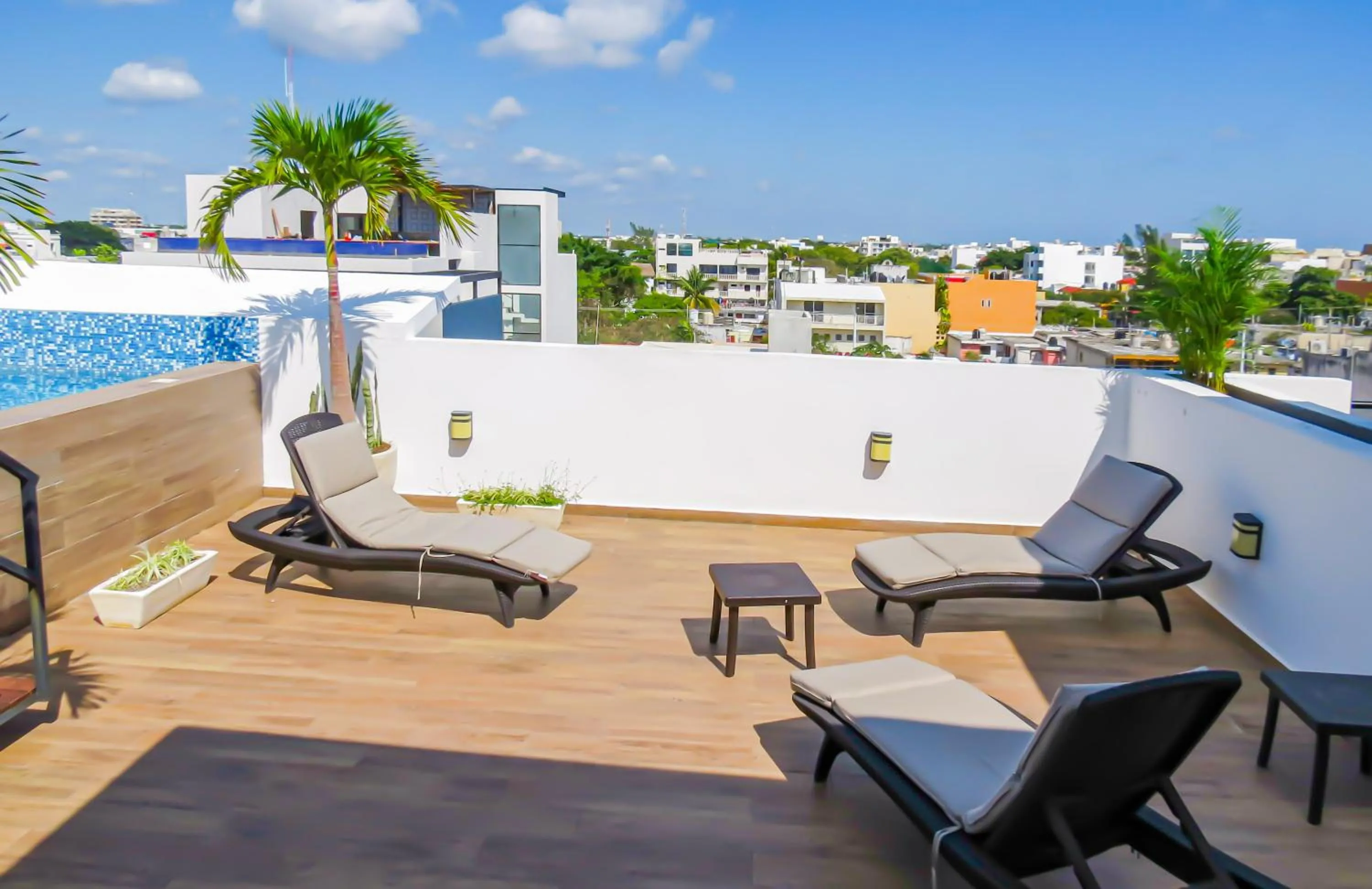 Balcony/Terrace in 501PH - Spacious apartment in the center, only 10 minutes walking distance to the beaches