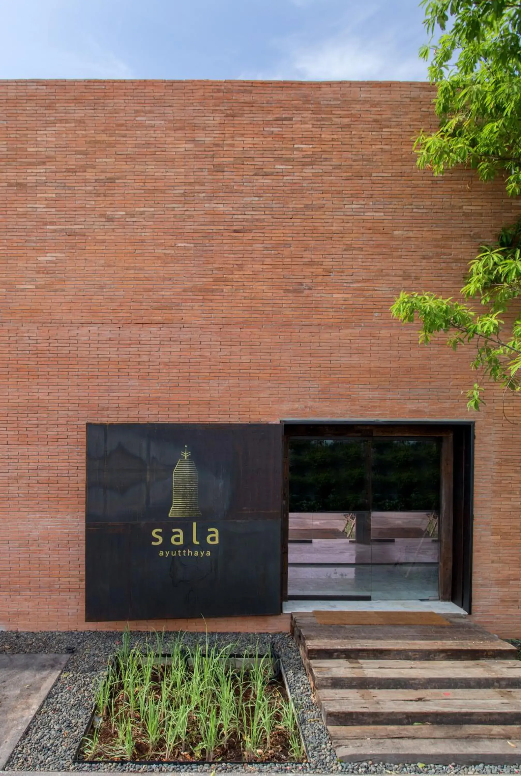 Facade/entrance in Sala Ayutthaya Facade/entrance in Sala Ayutthaya