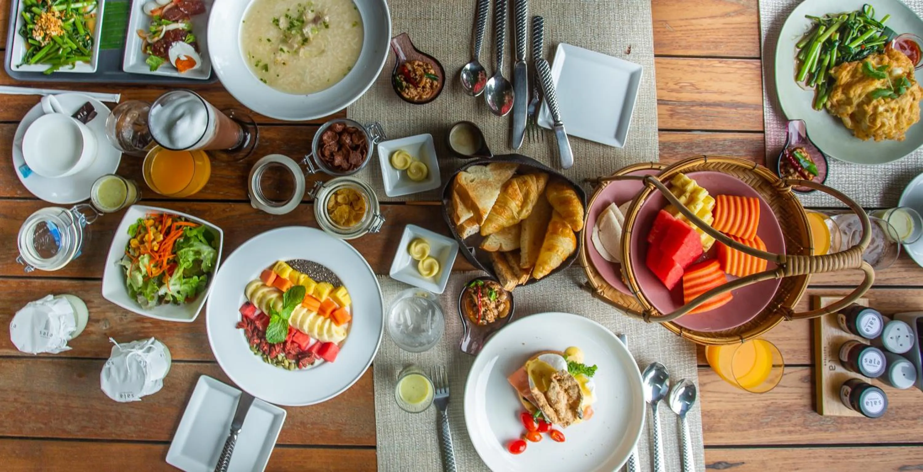 Restaurant/places to eat in Sala Ayutthaya