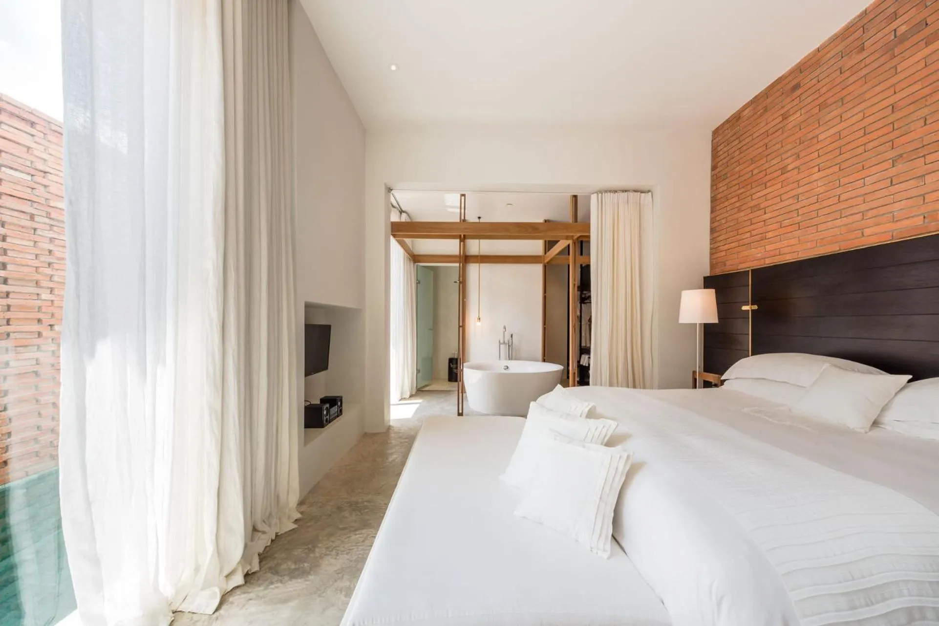 Bed in Sala Ayutthaya