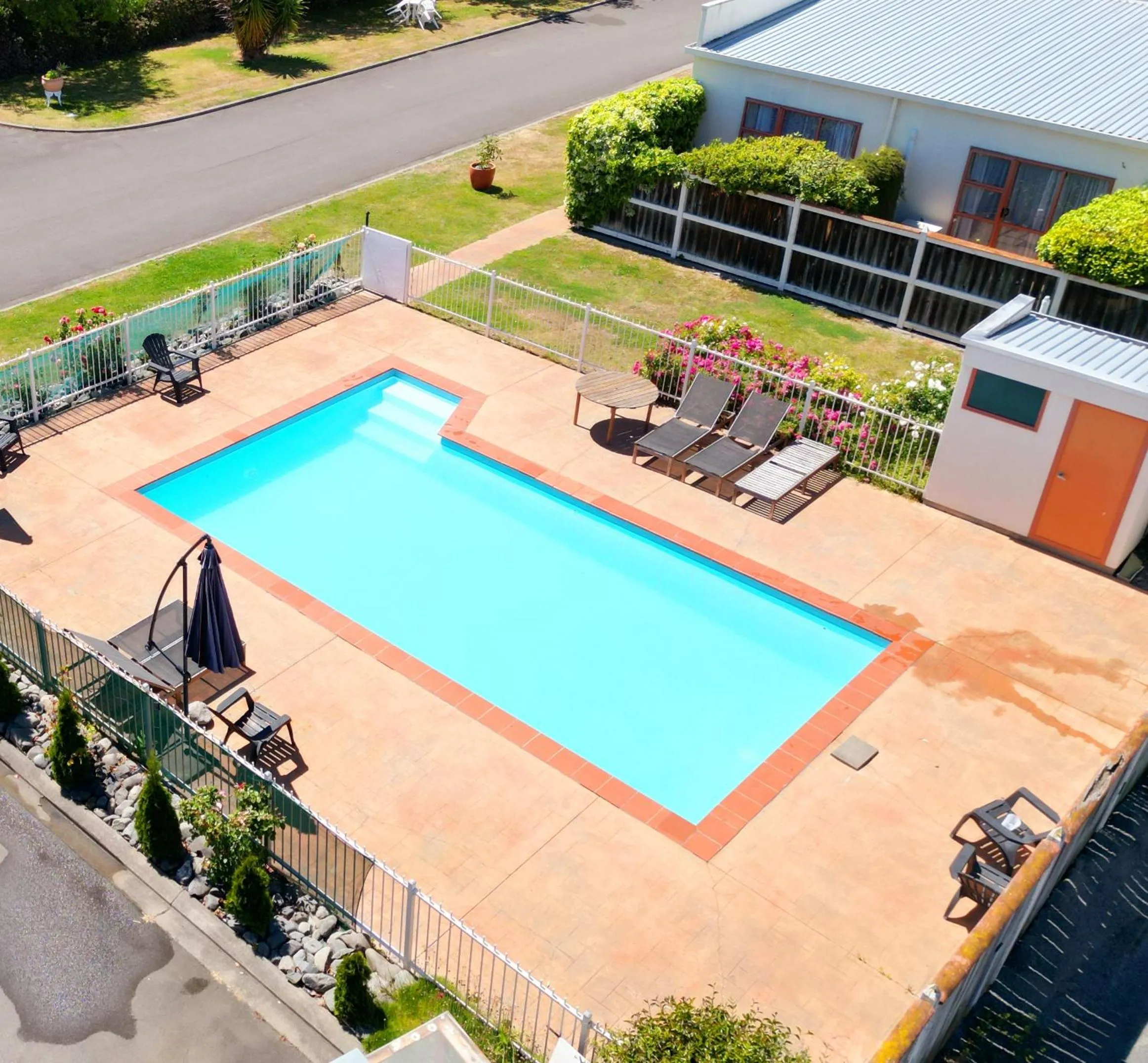 Swimming pool in Valdez Motor Lodge