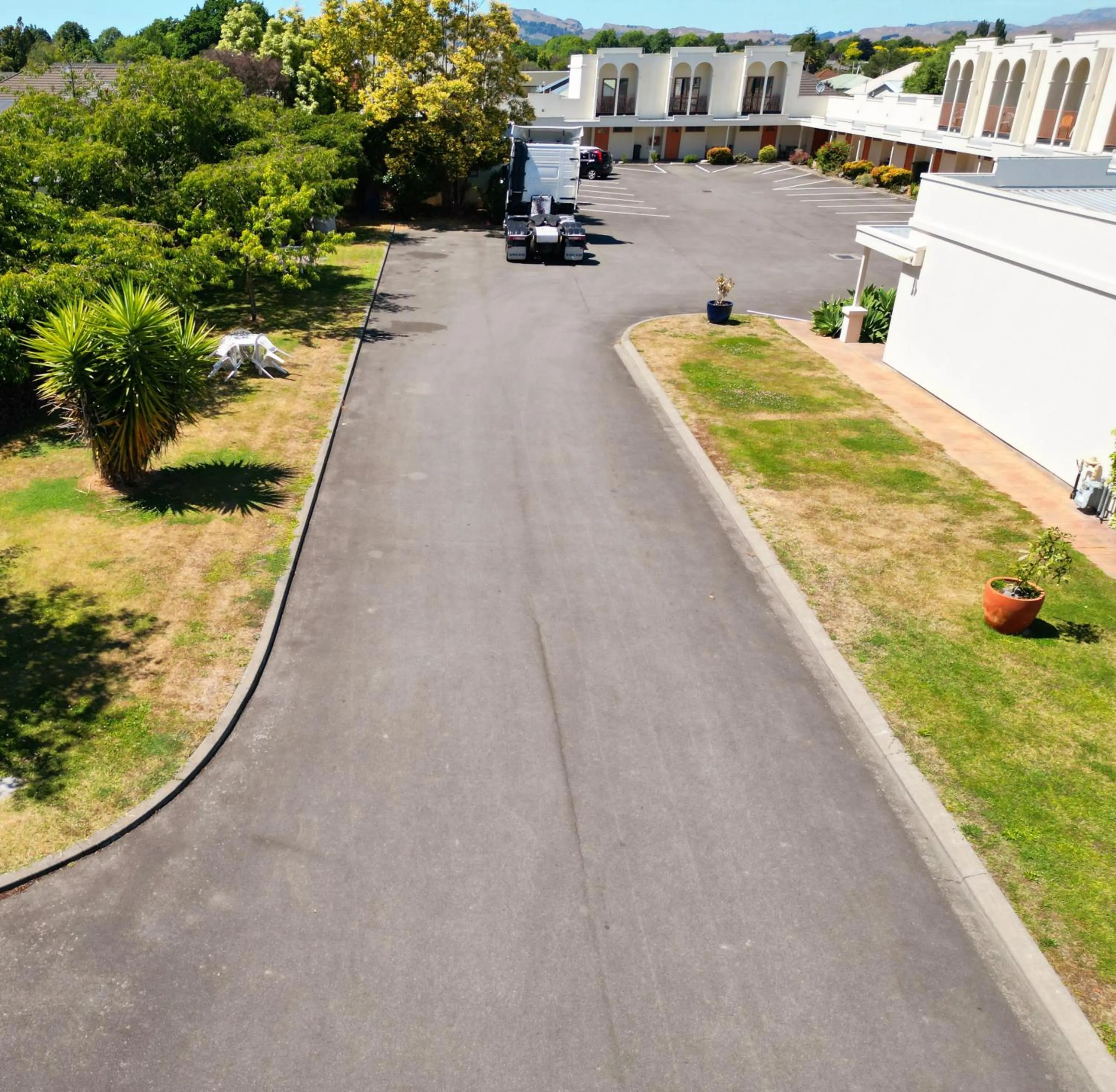 Parking in Valdez Motor Lodge