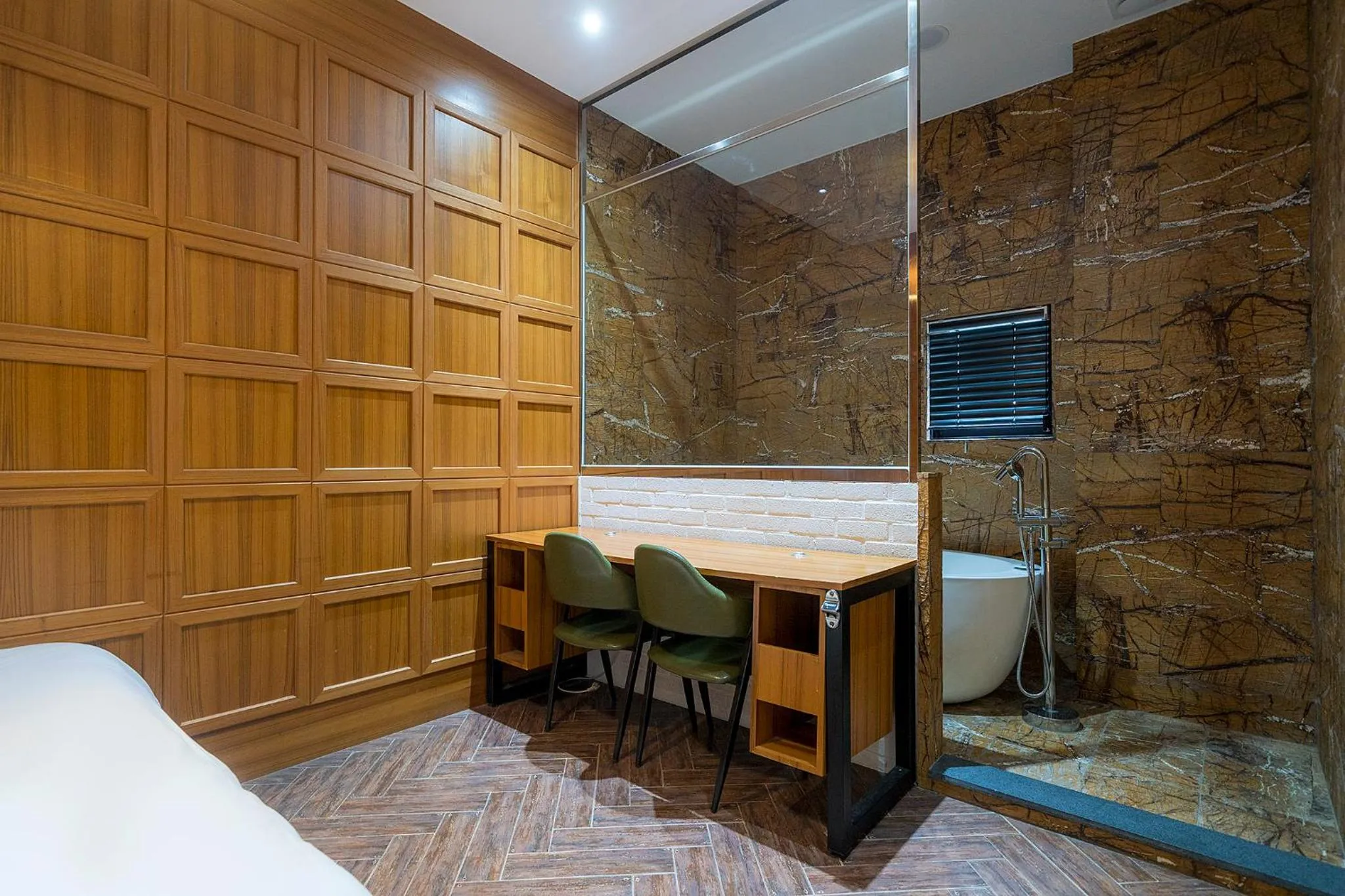 Bathroom in H-AVENUE Hotel Yeoksam