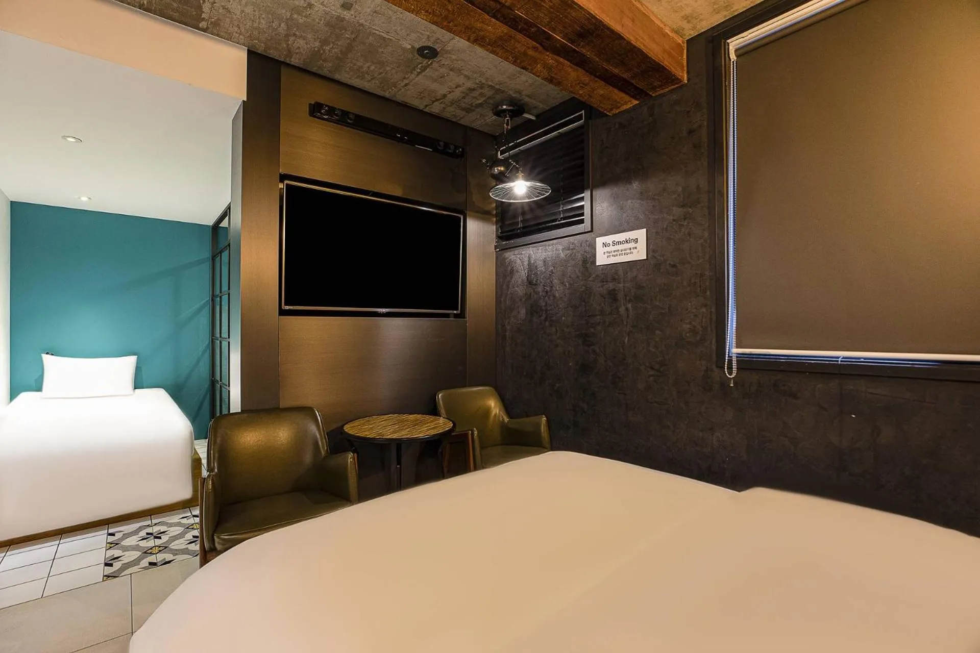 Bed in H-AVENUE Hotel Yeoksam