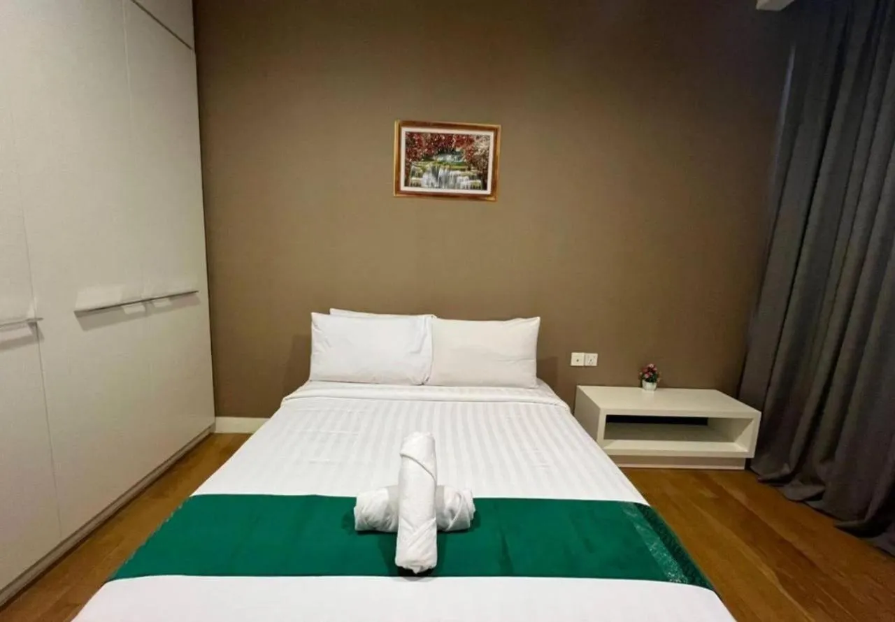 Bed in Platinum KLCC By YA Noor