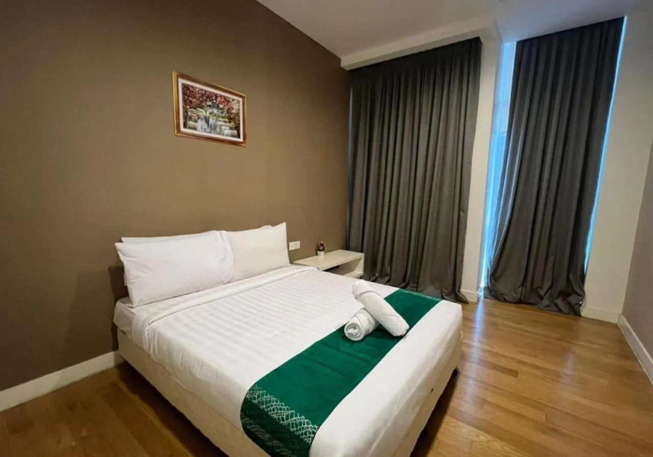 Bed in Platinum KLCC By YA Noor