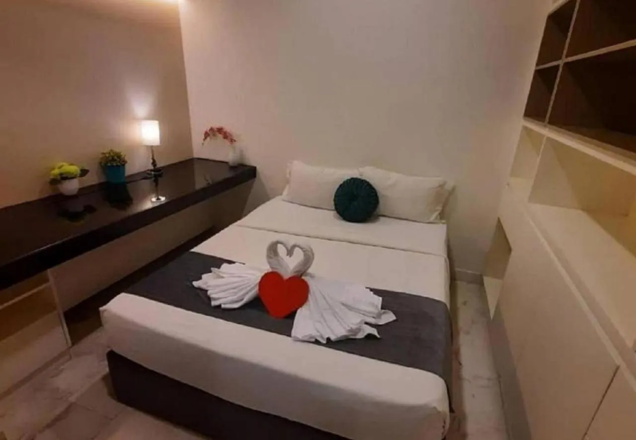 Bed in Platinum KLCC By YA Noor