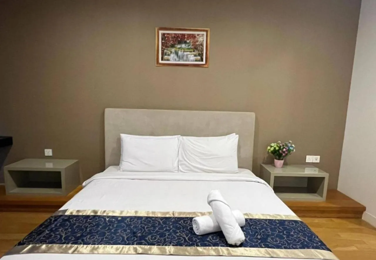 Bed in Platinum KLCC By YA Noor