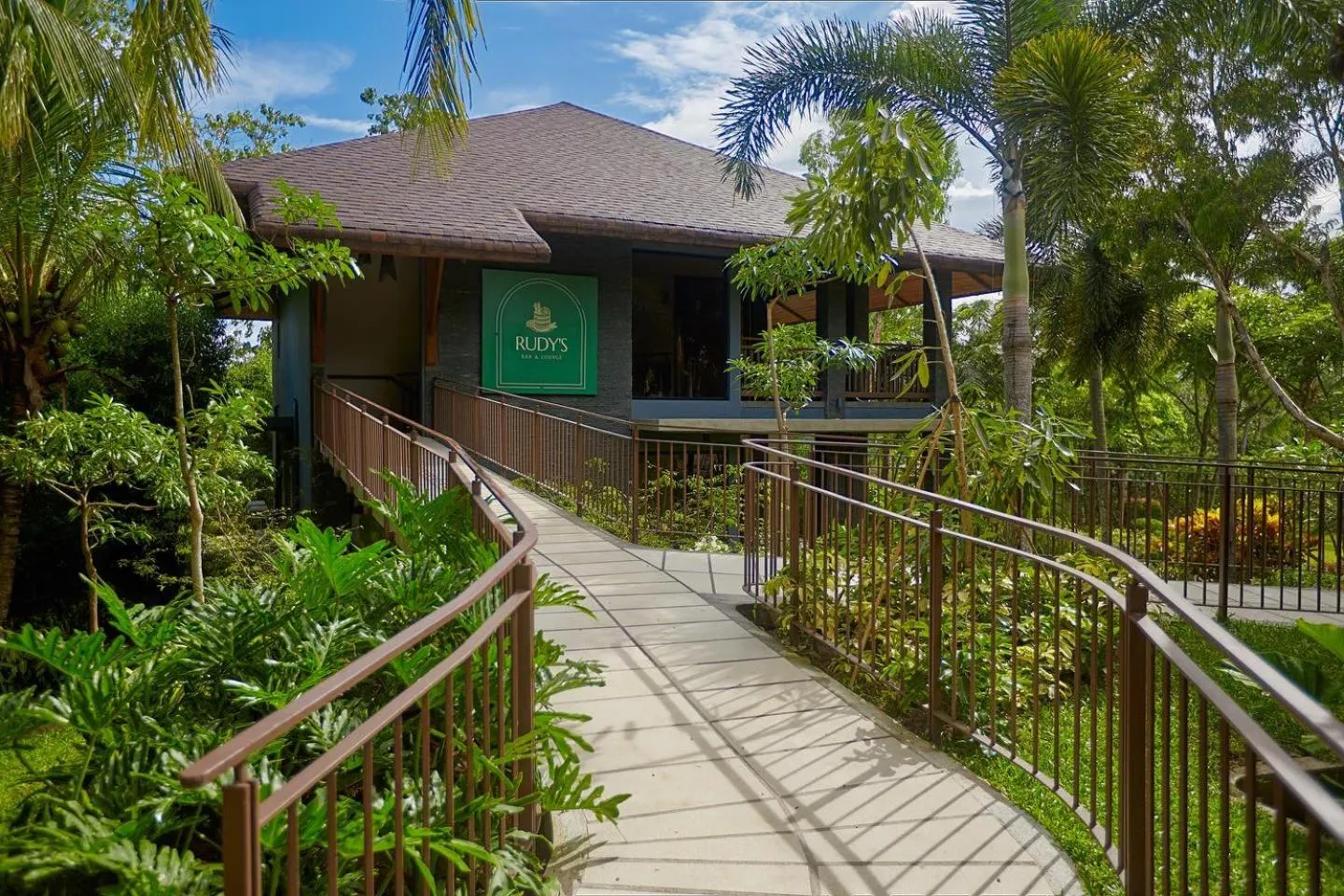 Restaurant/places to eat in El Jardin de Zaida