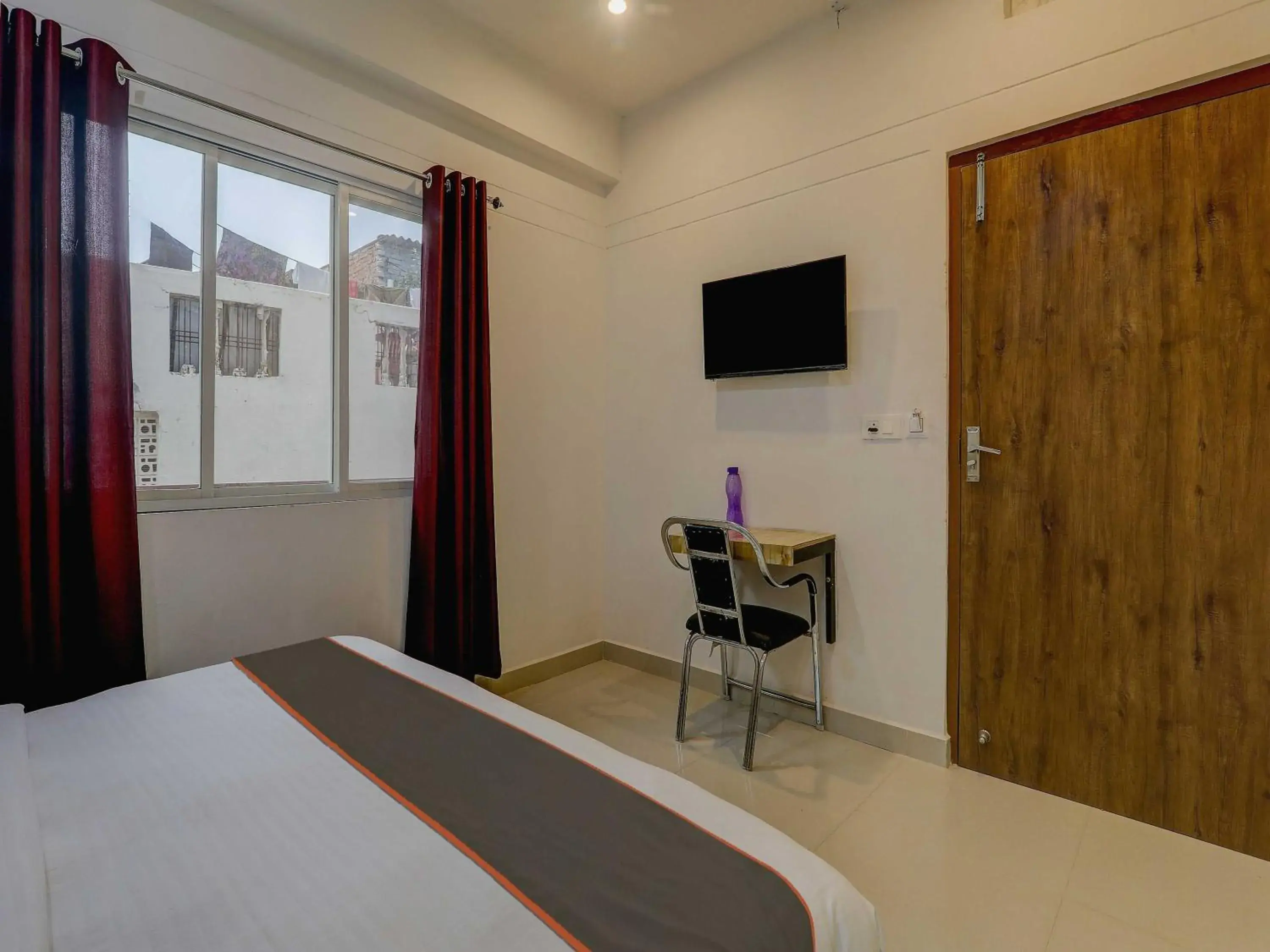 Triple Room with Bathroom - single occupancy in Super Collection O Paliwal's Paradise Triple Room with Bathroom - single occupancy in Super Collection O Paliwal's Paradise