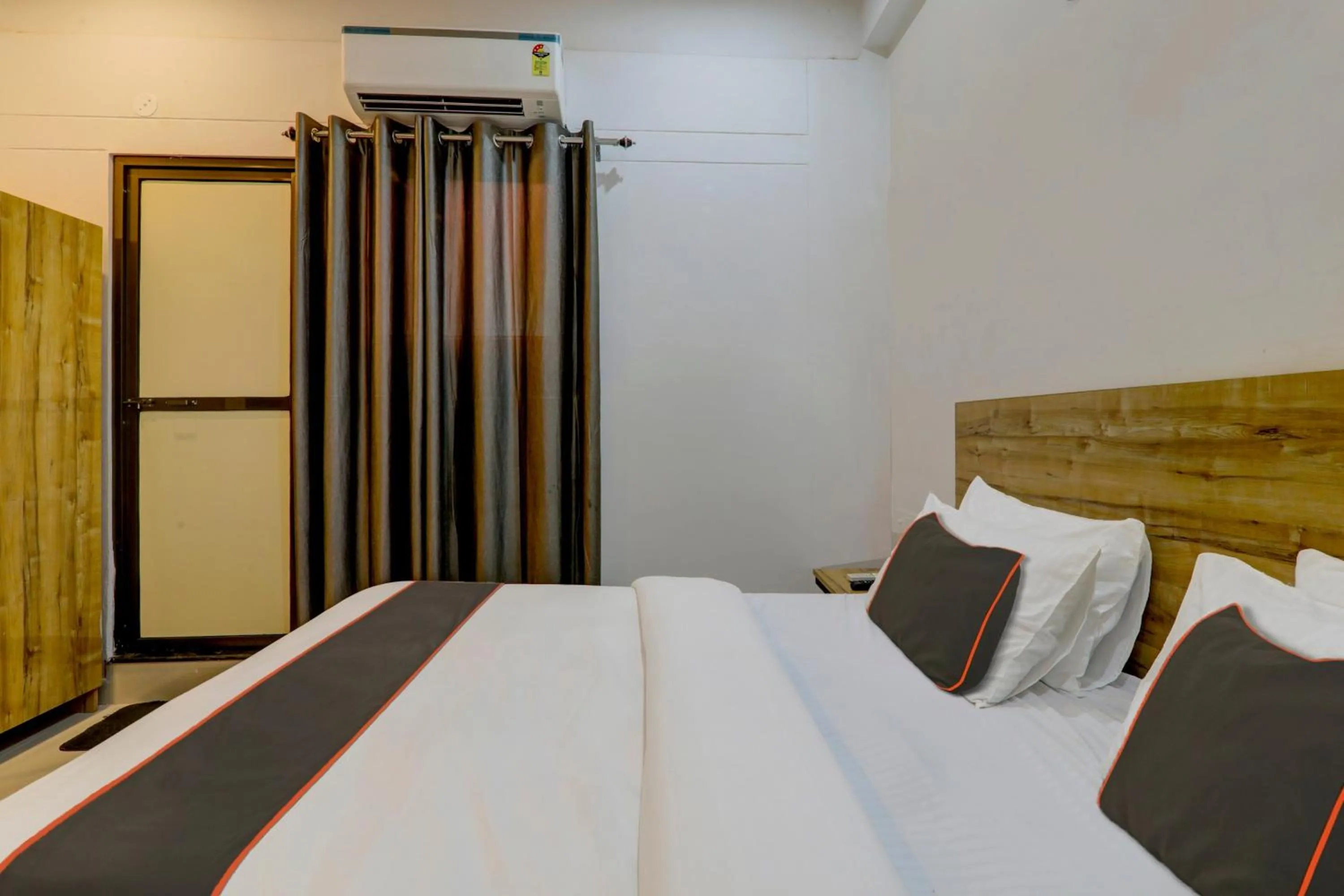 Bedroom, Bed in Super Collection O Paliwal's Paradise