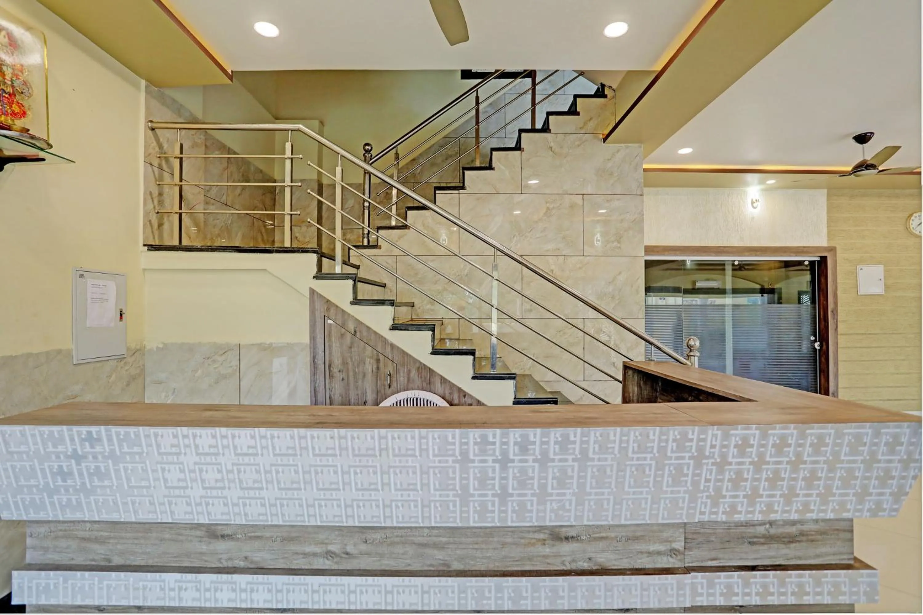 Lobby or reception in Hotel O Kubervatika