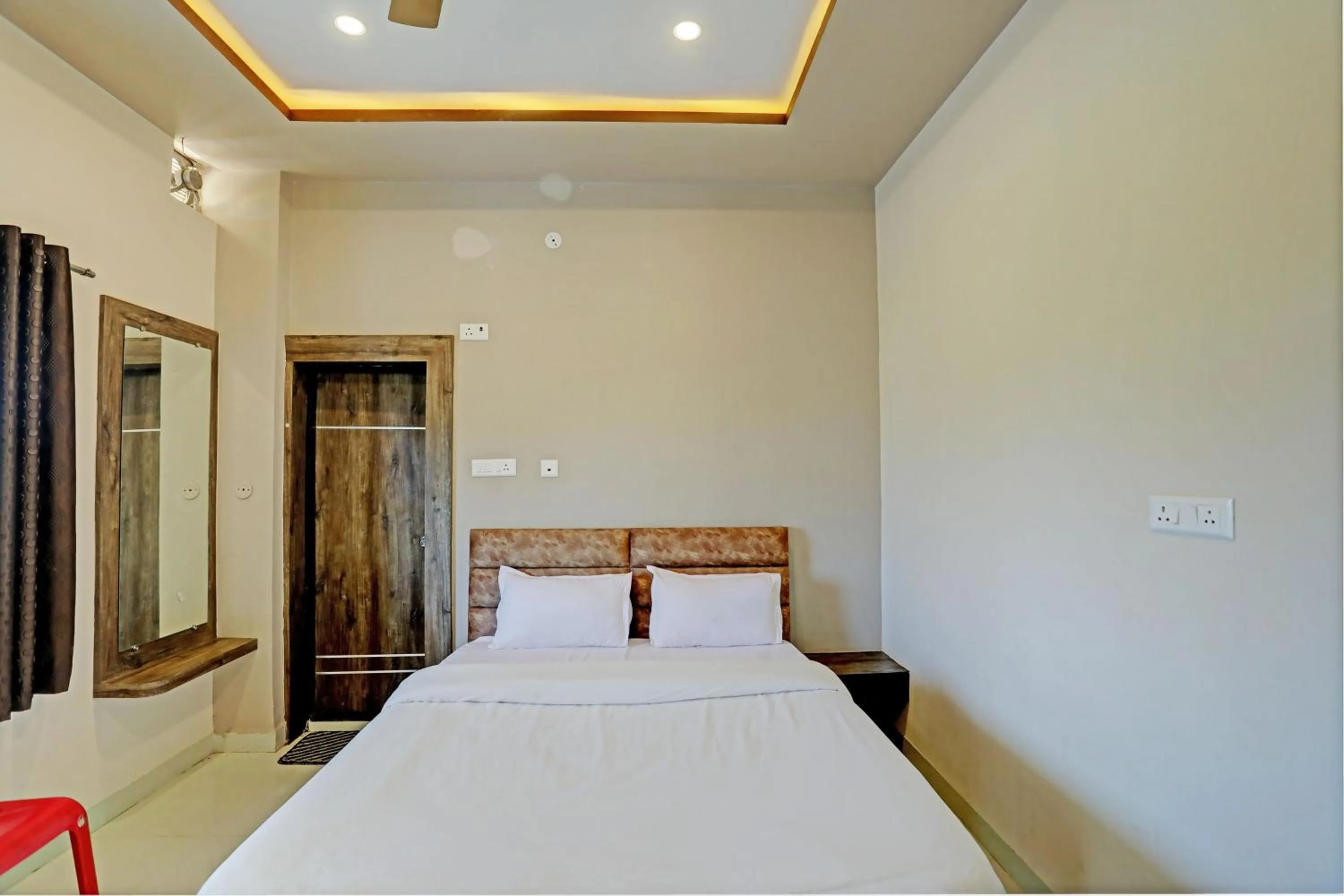 Bedroom in Hotel O Kubervatika