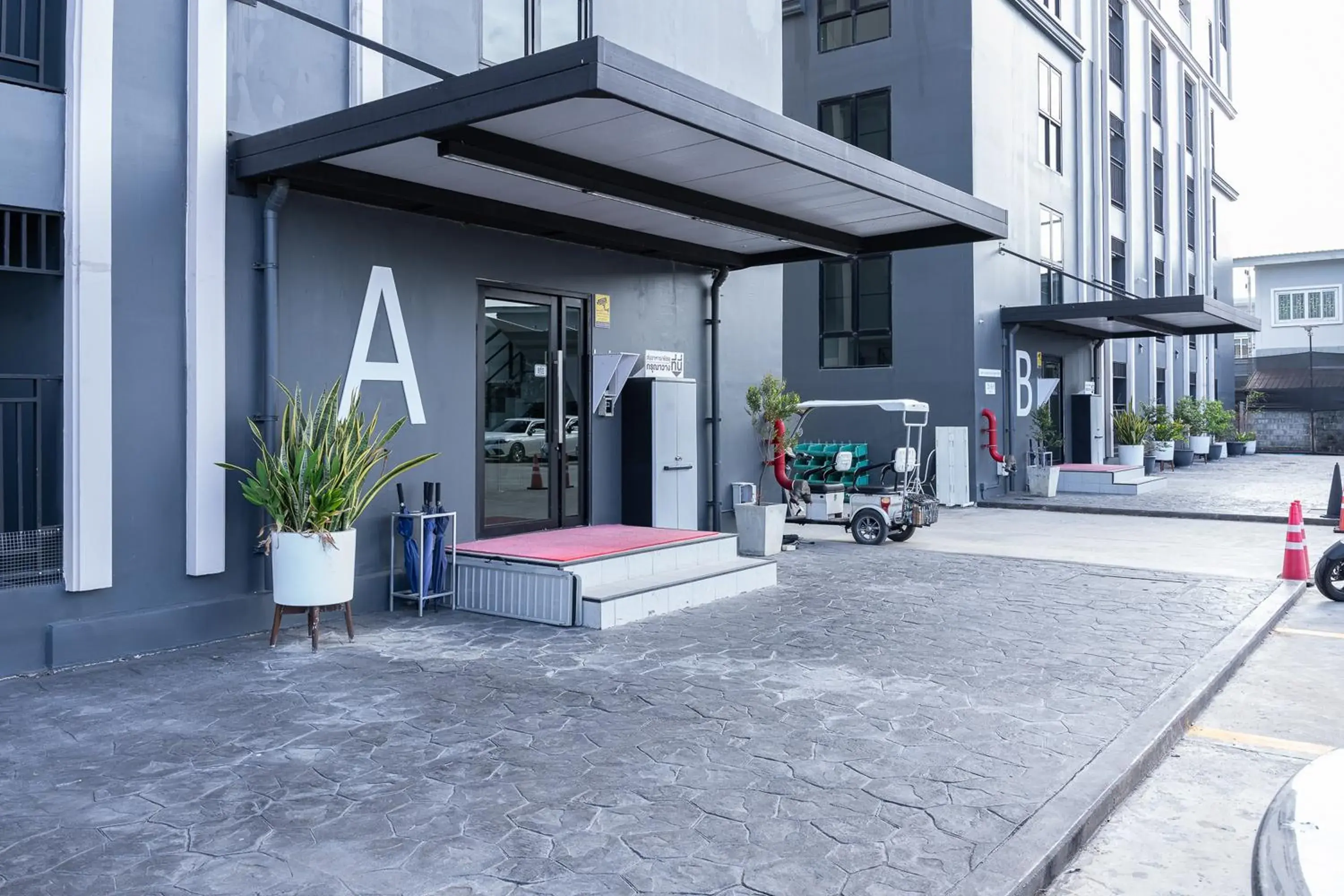 Property building in 44 Residence and Resort Property building in 44 Residence and Resort