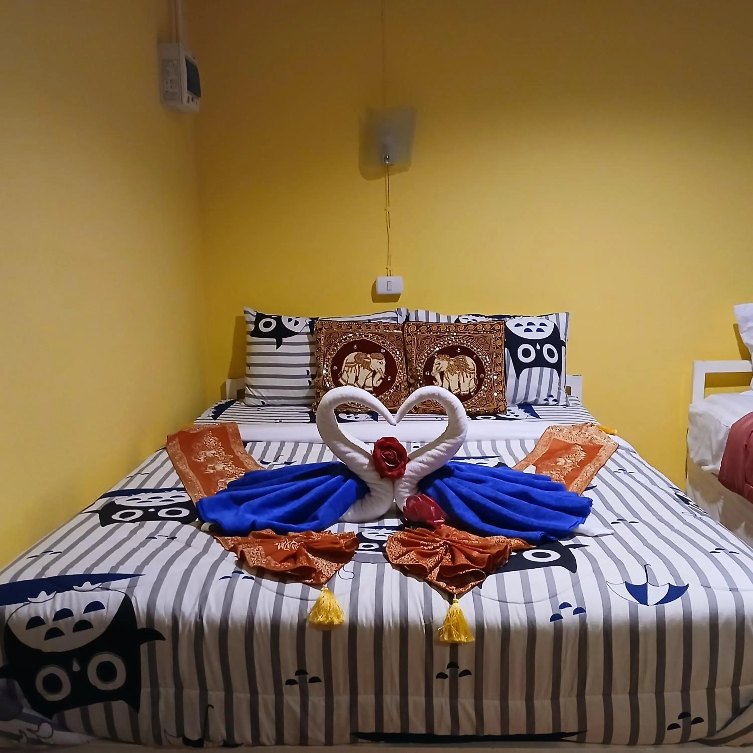 Bed in Thai Garden​ Resort​ Kanchanaburi​