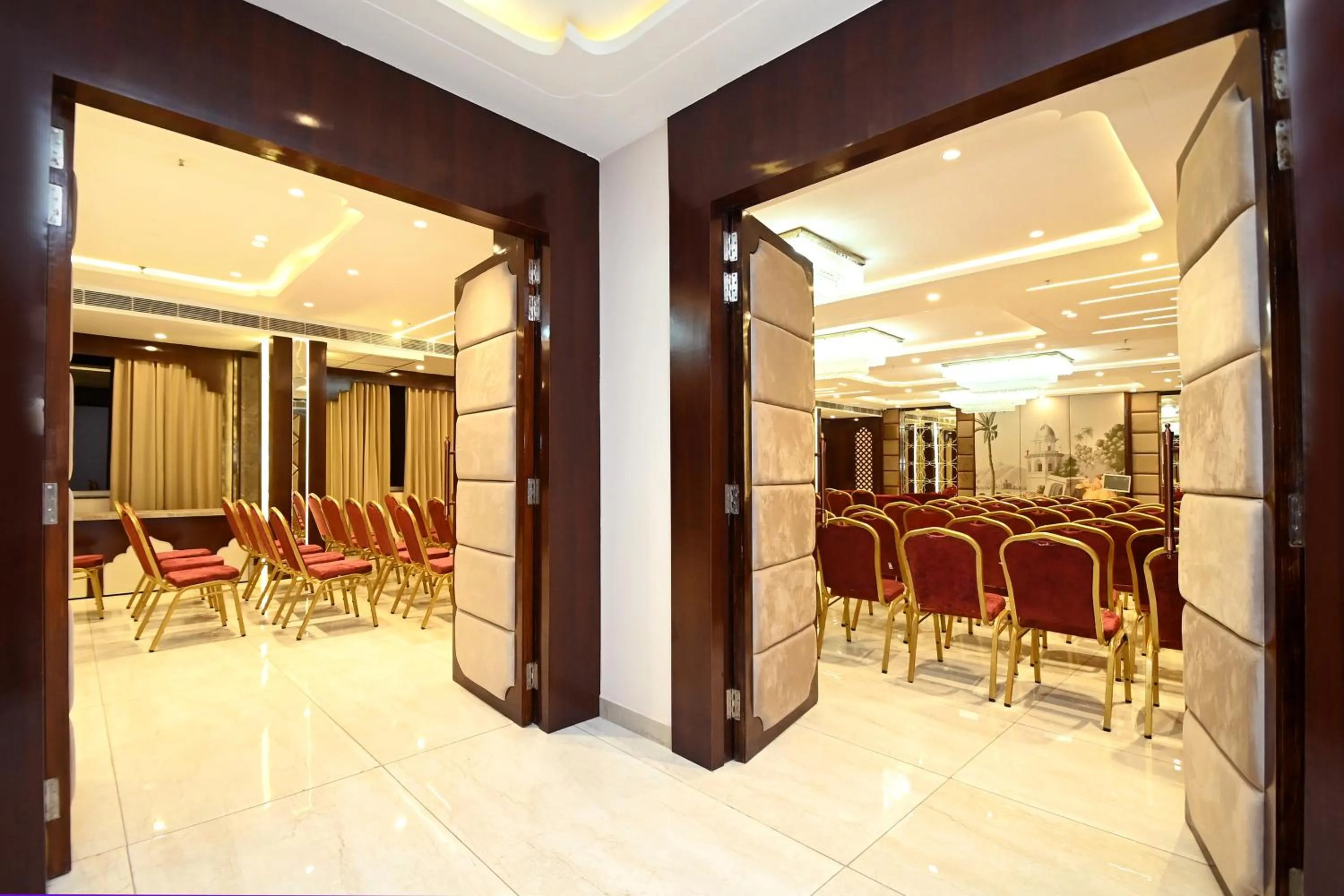 Banquet/Function facilities in Hotel Blue Sapphire