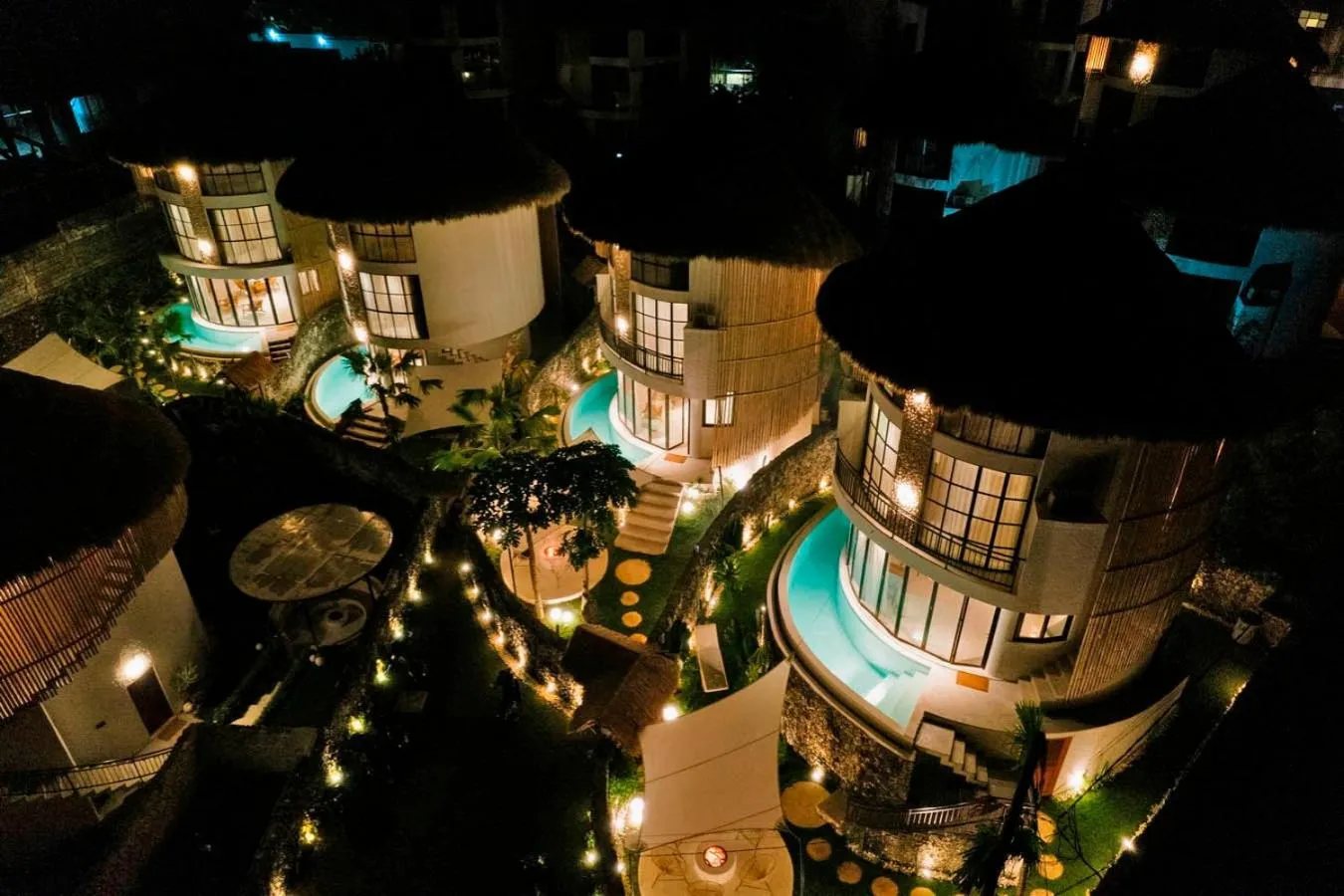 Property building in Hillstone Luxury Village