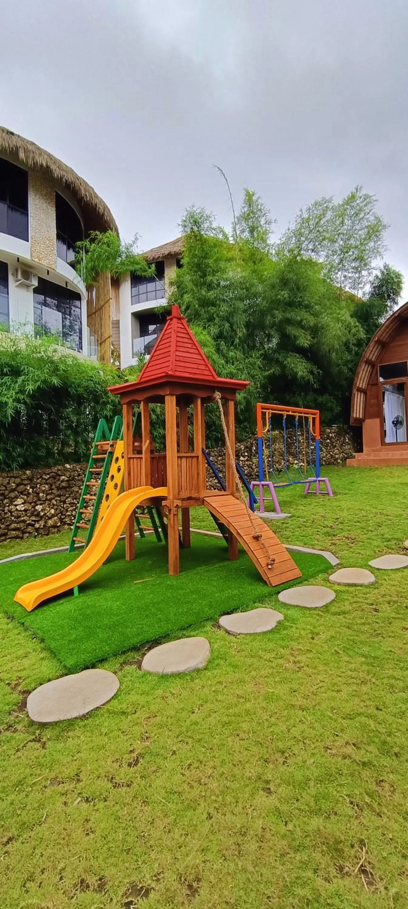 Garden in Hillstone Luxury Village