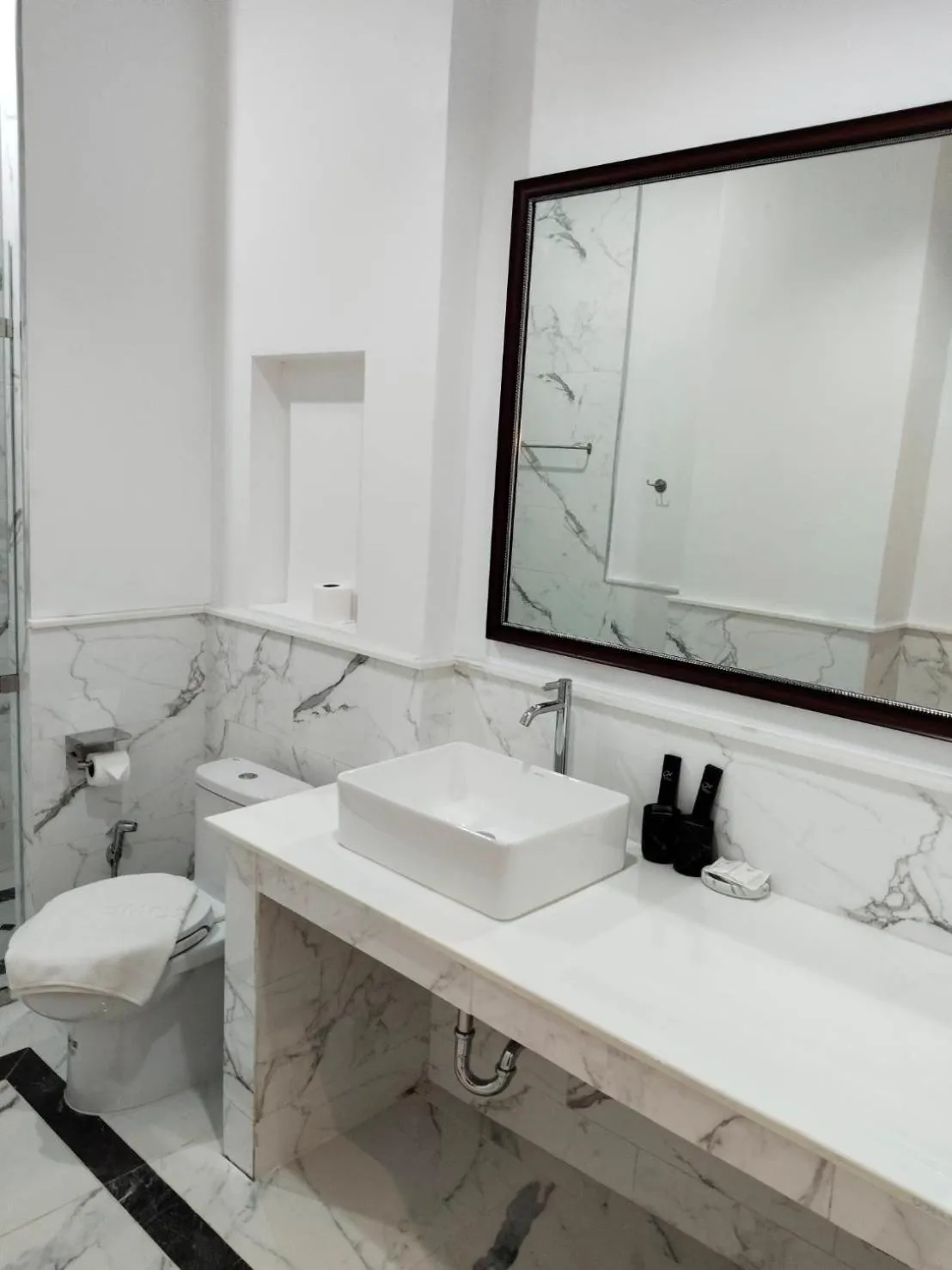 โรงแรม ดิ โอวาเล่ย์ [The O Valley Boutique Hotel]