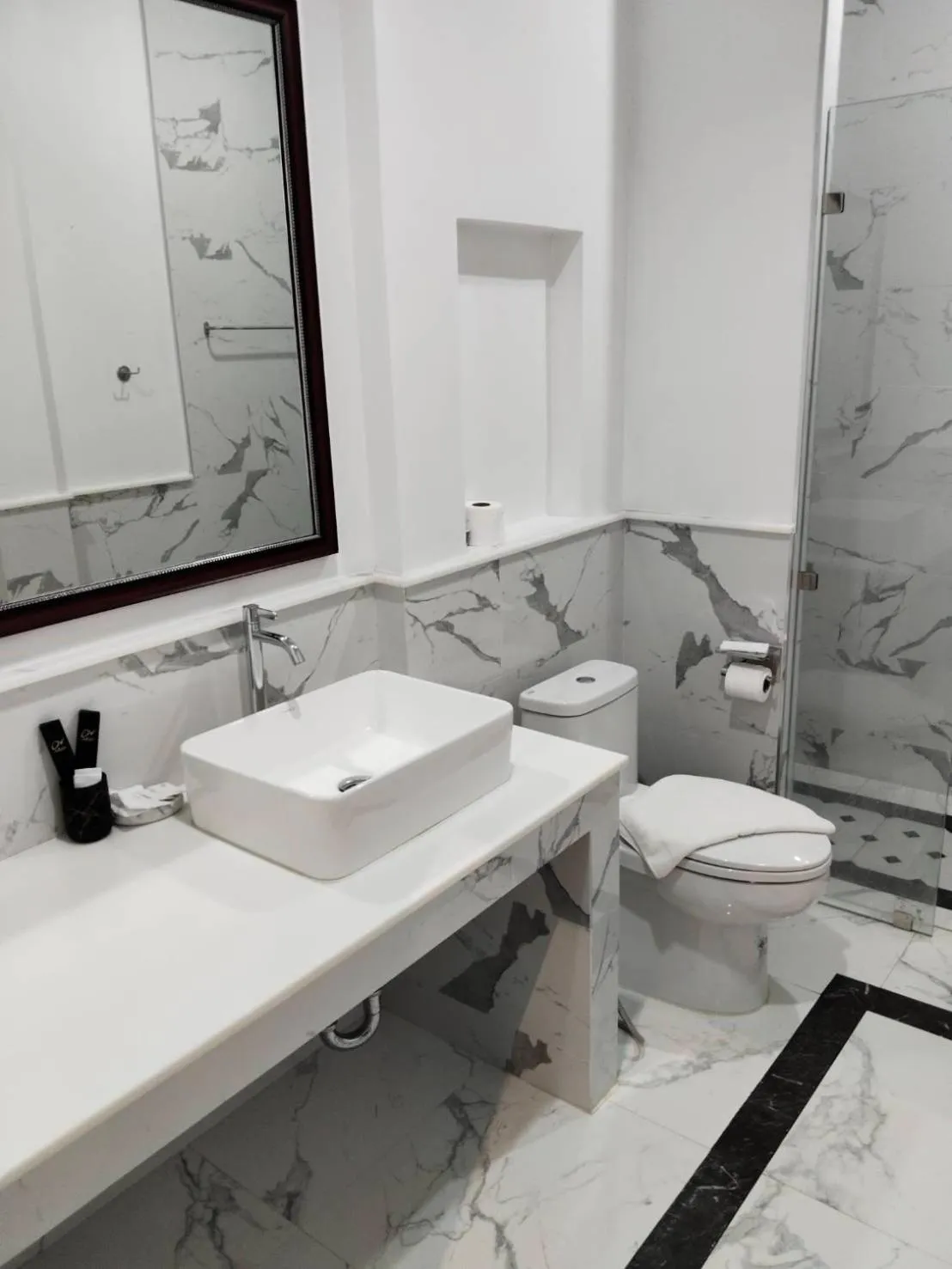 โรงแรม ดิ โอวาเล่ย์ [The O Valley Boutique Hotel]