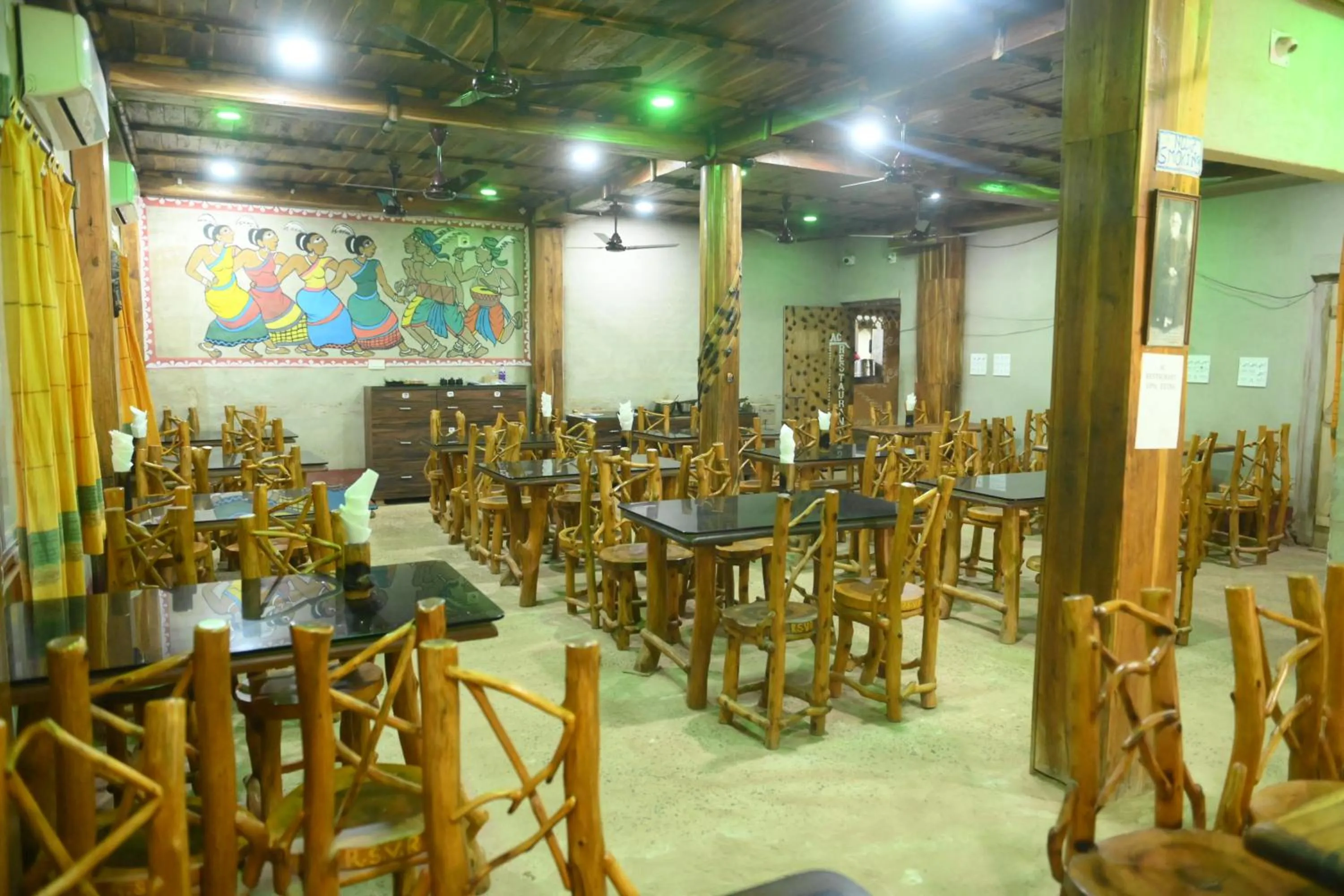 Restaurant/places to eat in Ram Shyam Village Resort