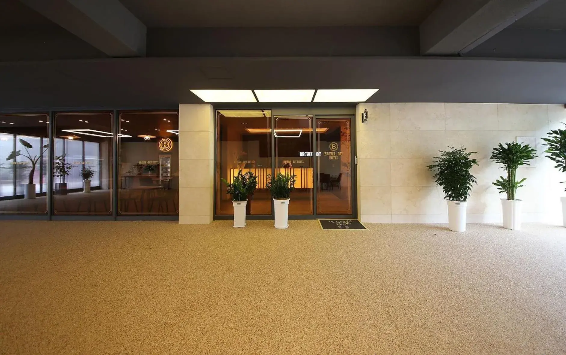 Property building in Brown Dot Hotel Sinan Property building in Brown Dot Hotel Sinan