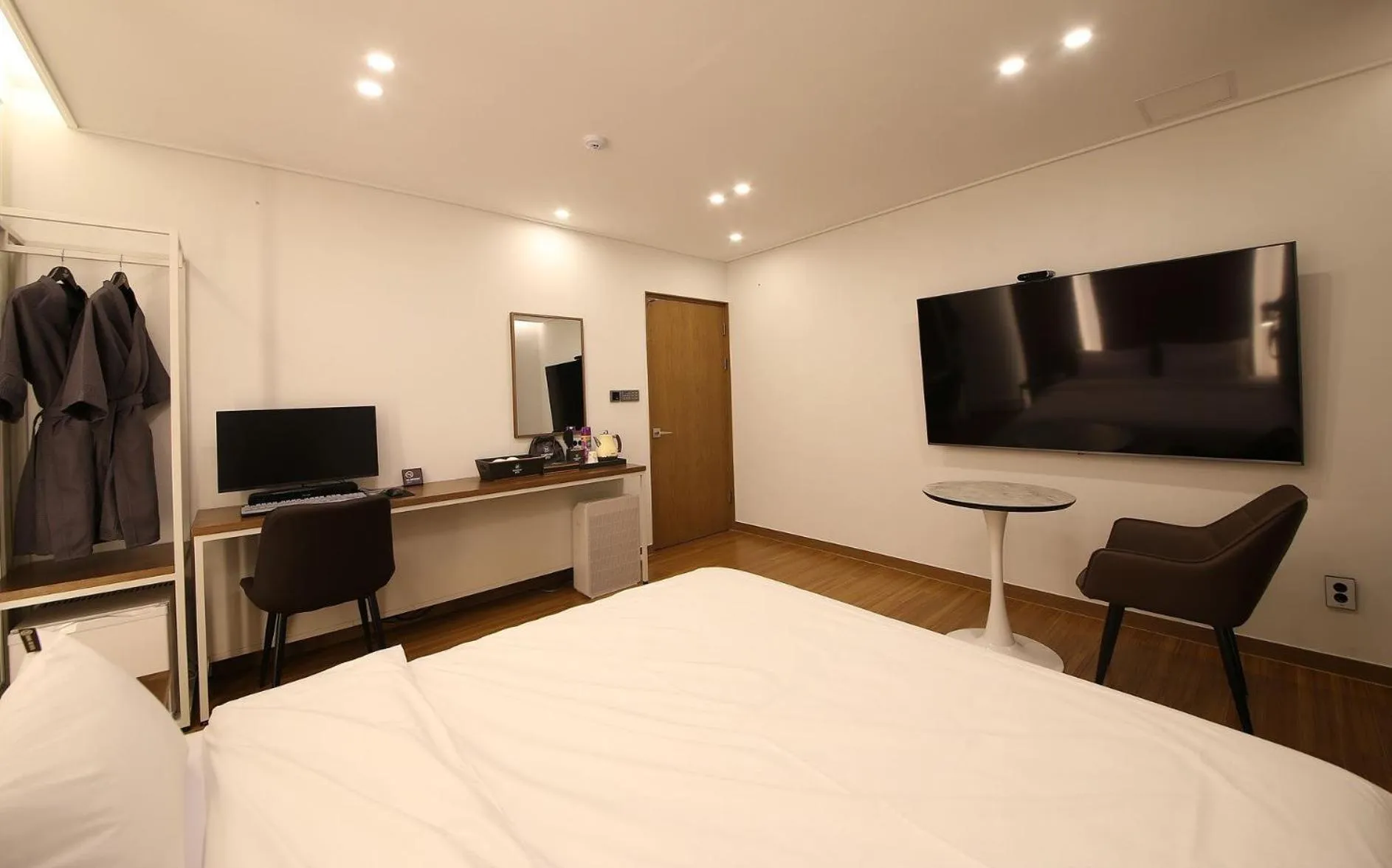 Bed in Brown Dot Hotel Sinan