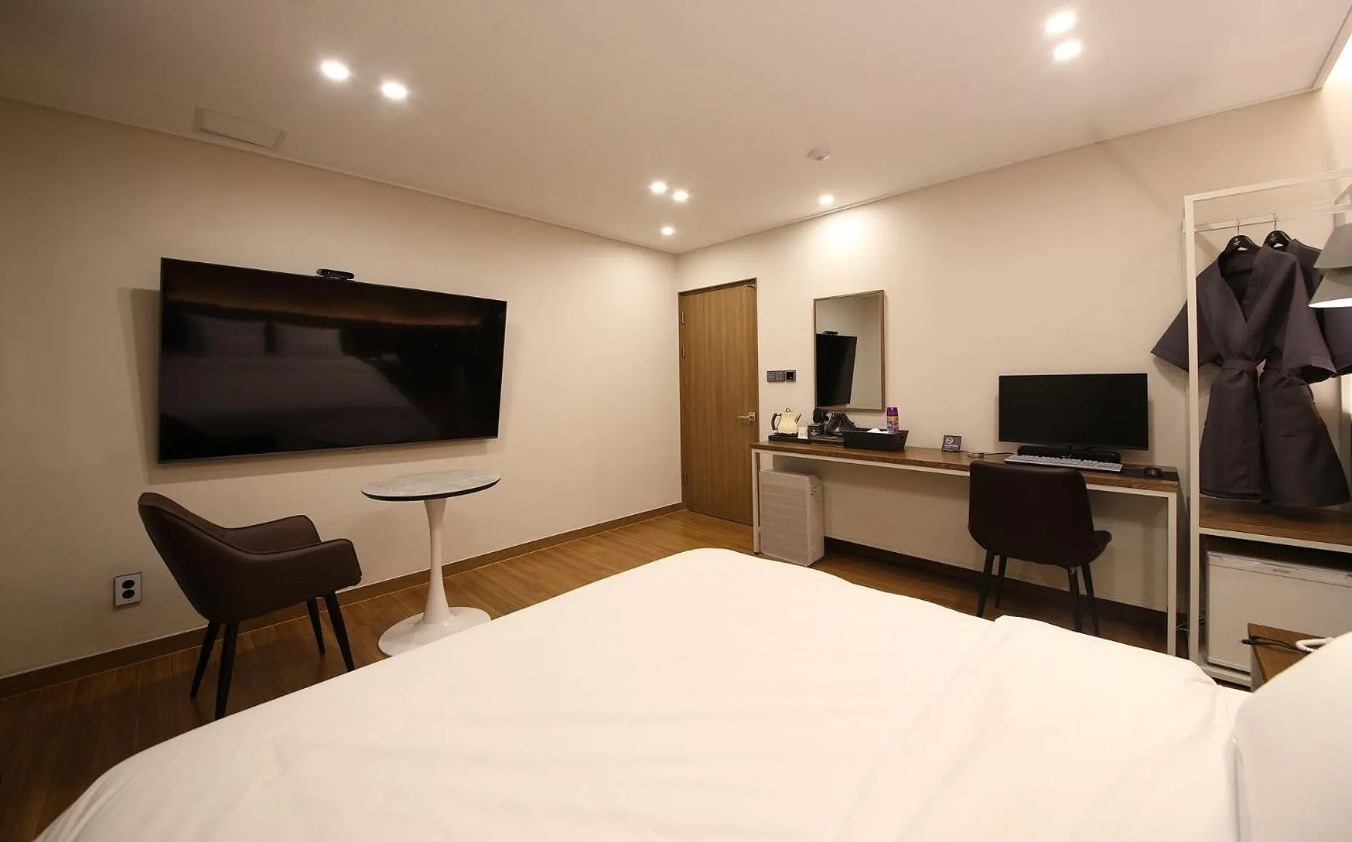 Bed in Brown Dot Hotel Sinan