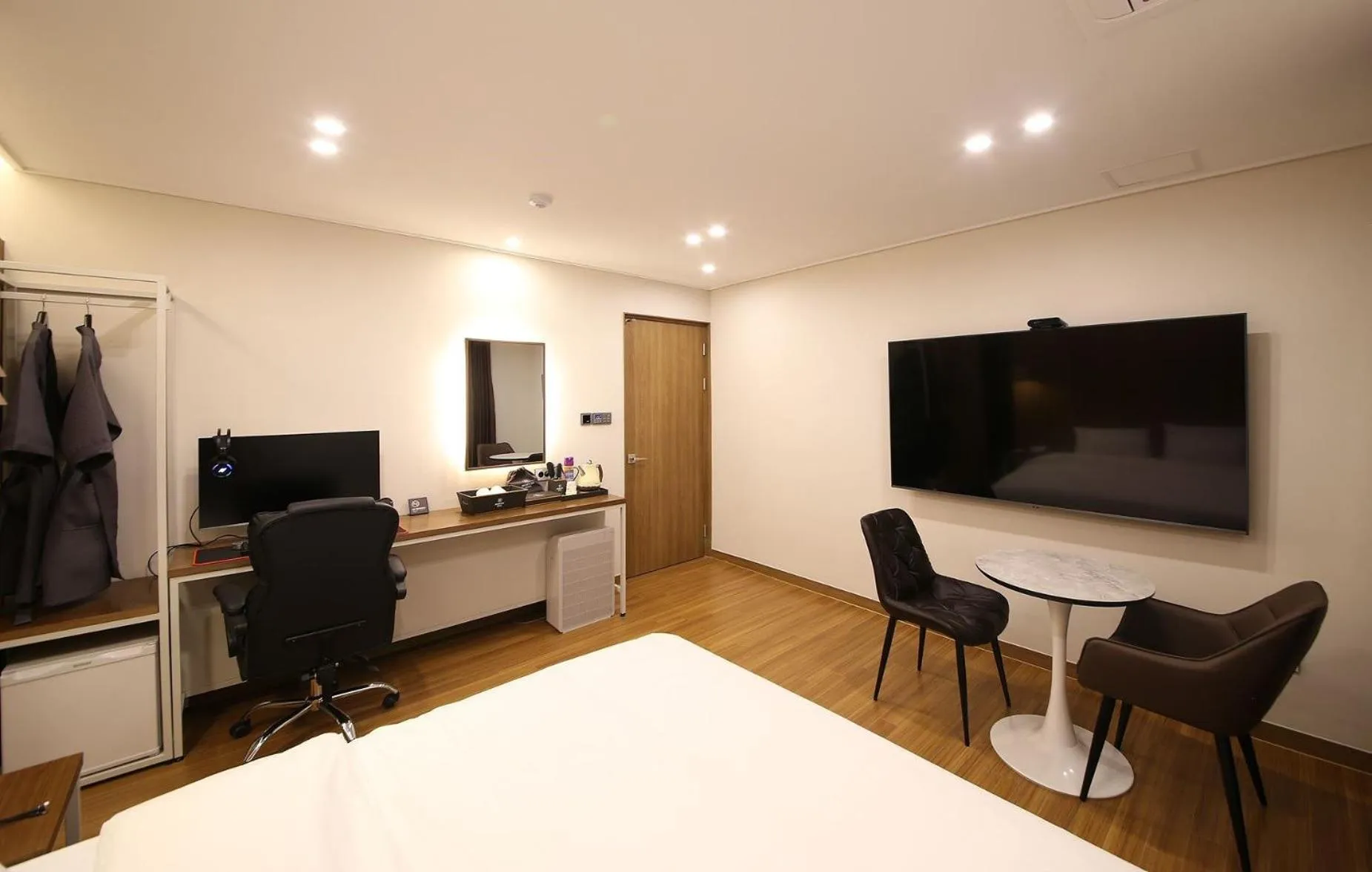 Bed in Brown Dot Hotel Sinan