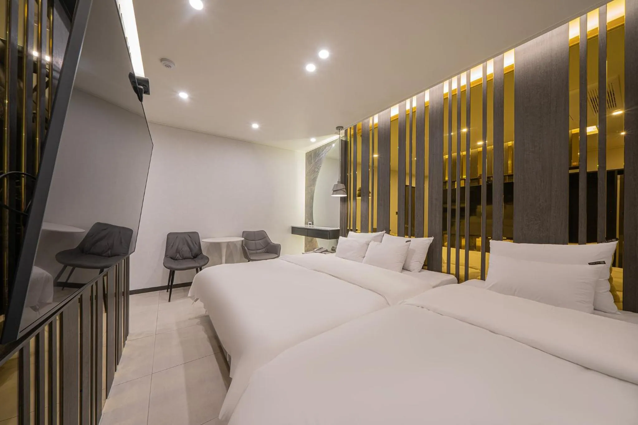 Bed in Brown Dot Hotel Sinan