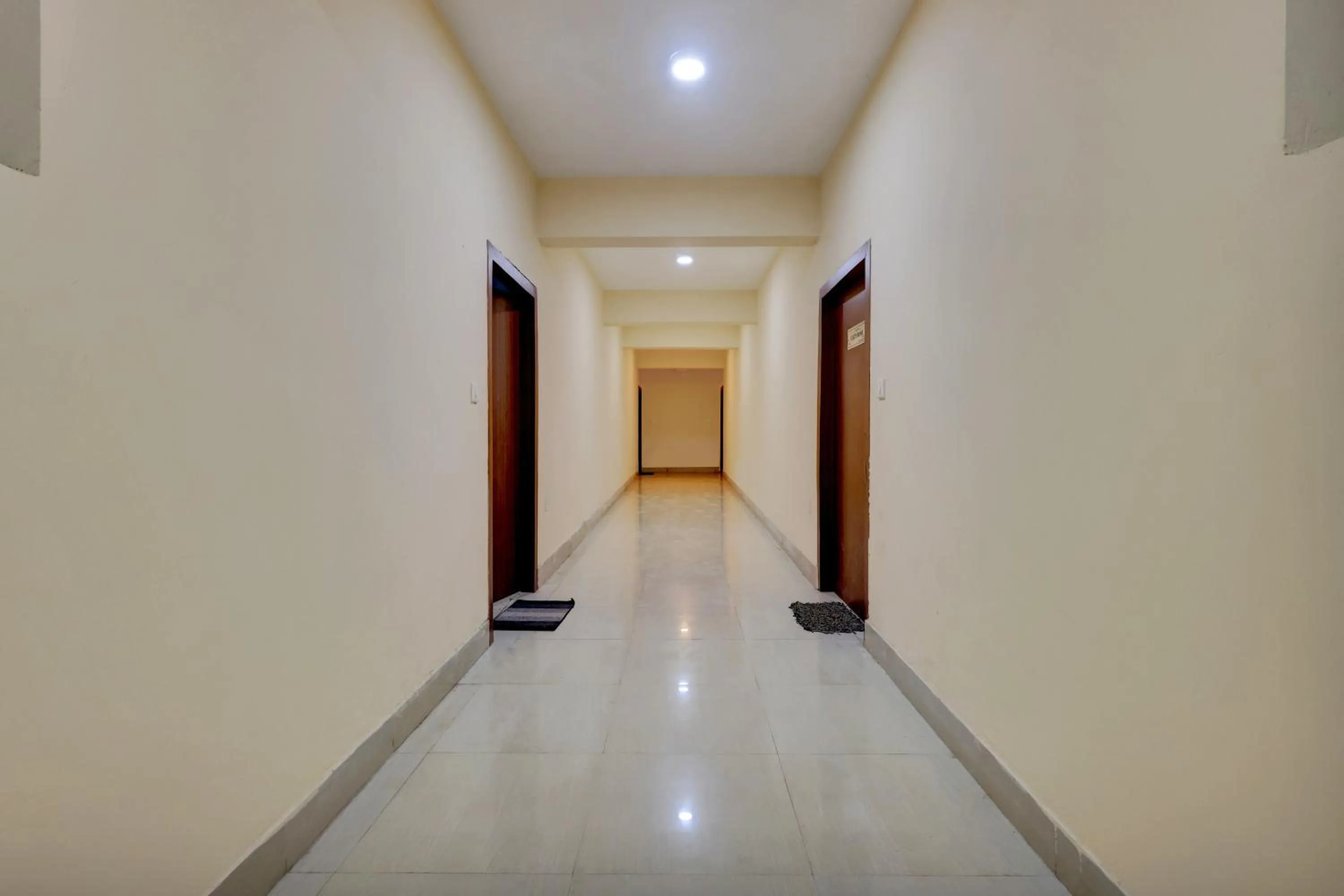 Lobby or reception in OYO Flagship Larica Green Valley