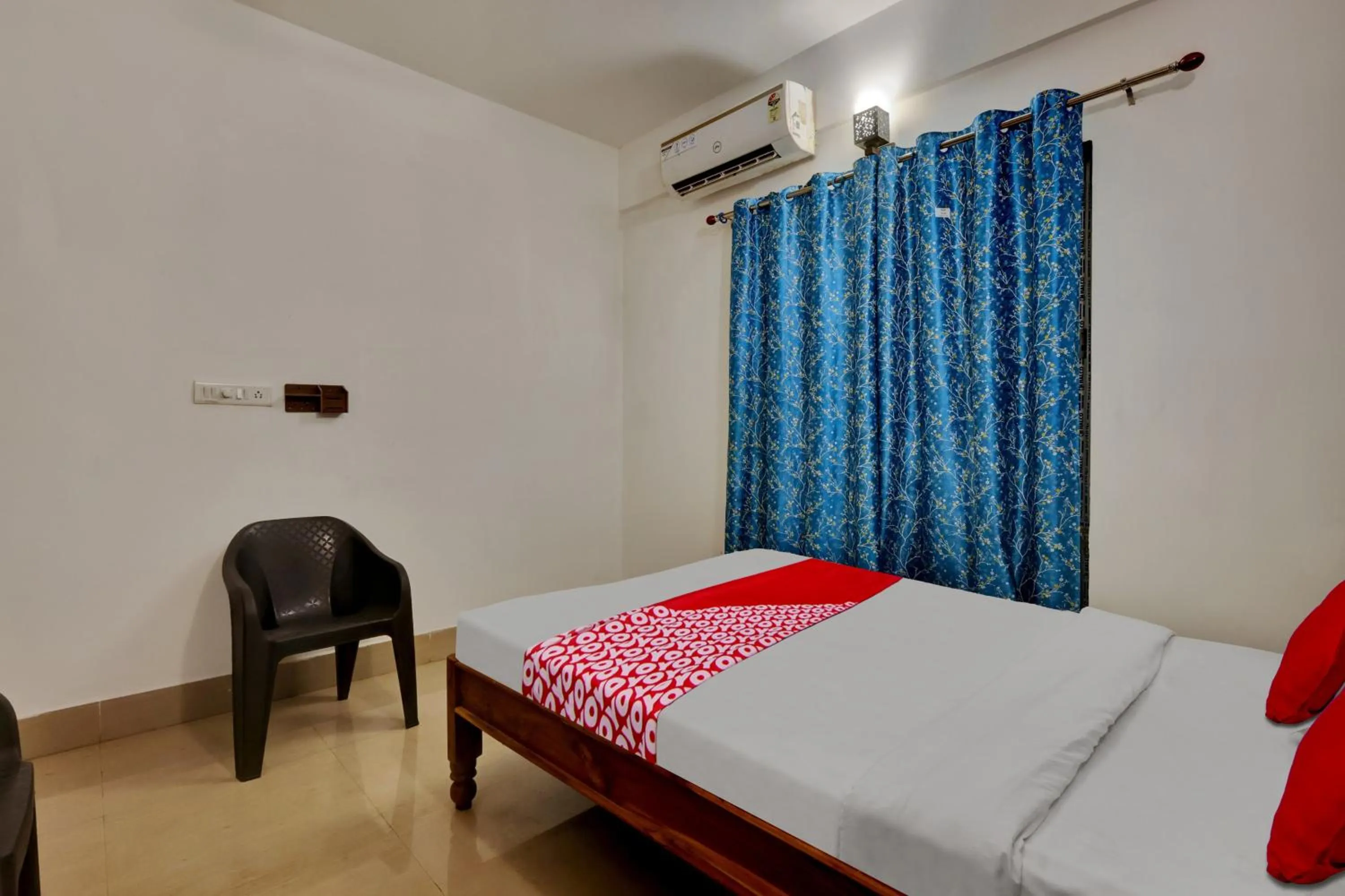 Bedroom in OYO Flagship Larica Green Valley