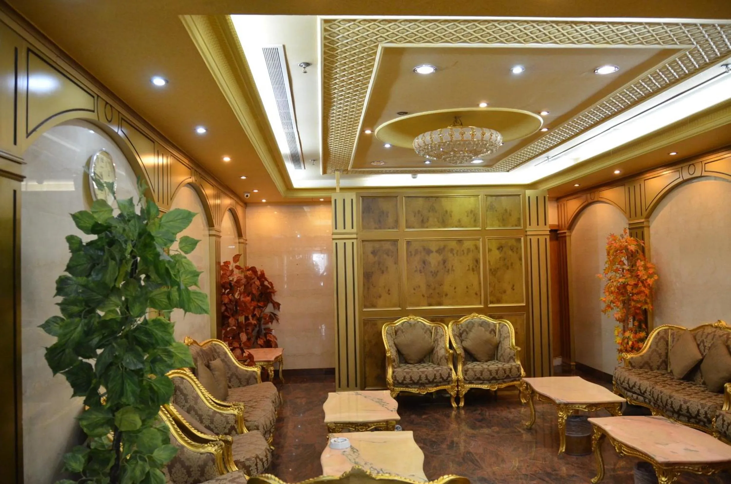 Lobby or reception in Anwar Al Deafah Hotel