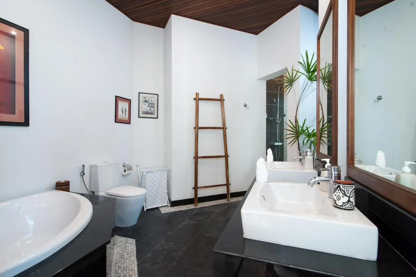 Bathroom in Samui Blu, villa with private pool
