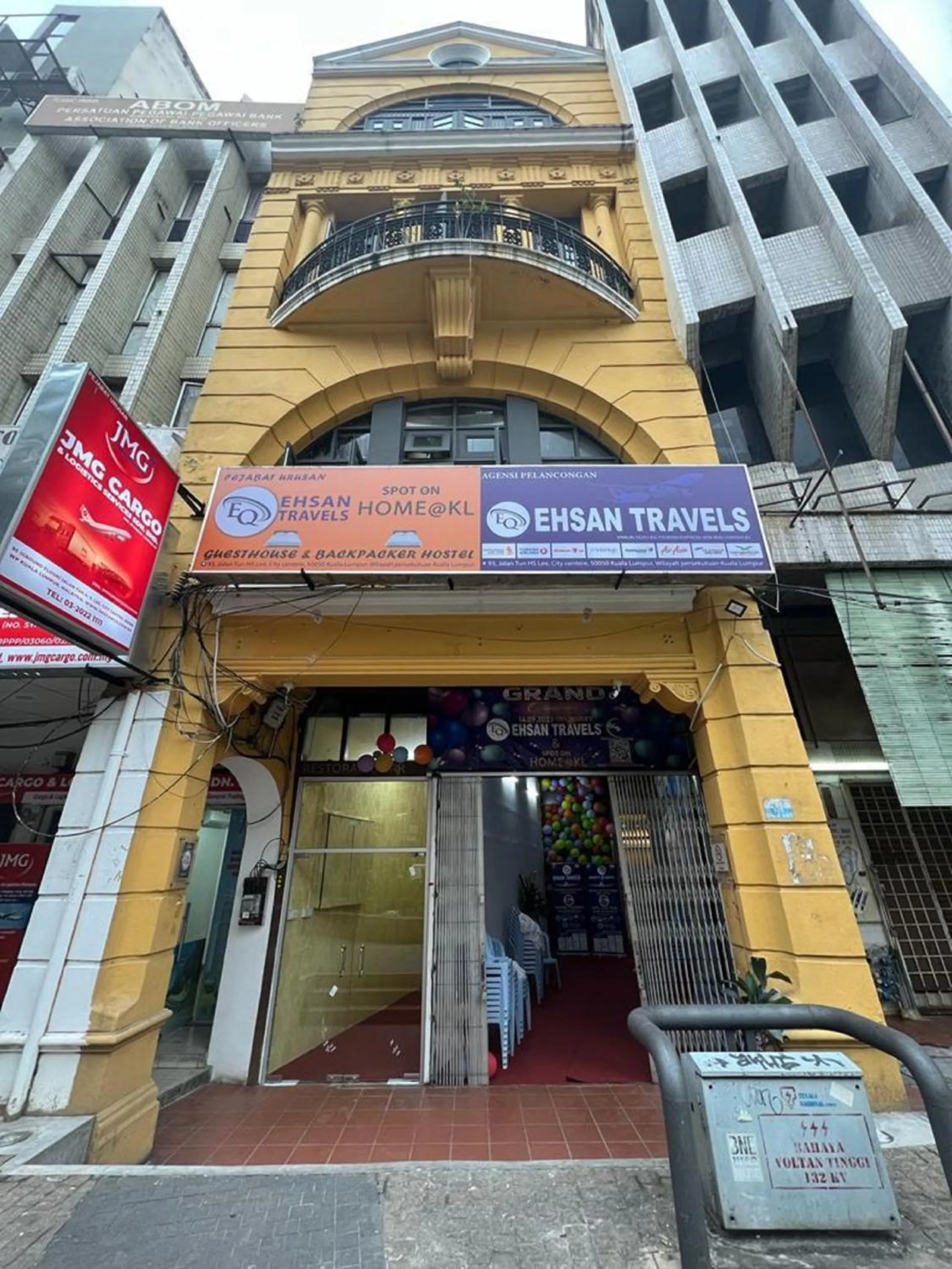 Facade/entrance, Property Building in SPOT ON 90850 Ehsan Travels Home