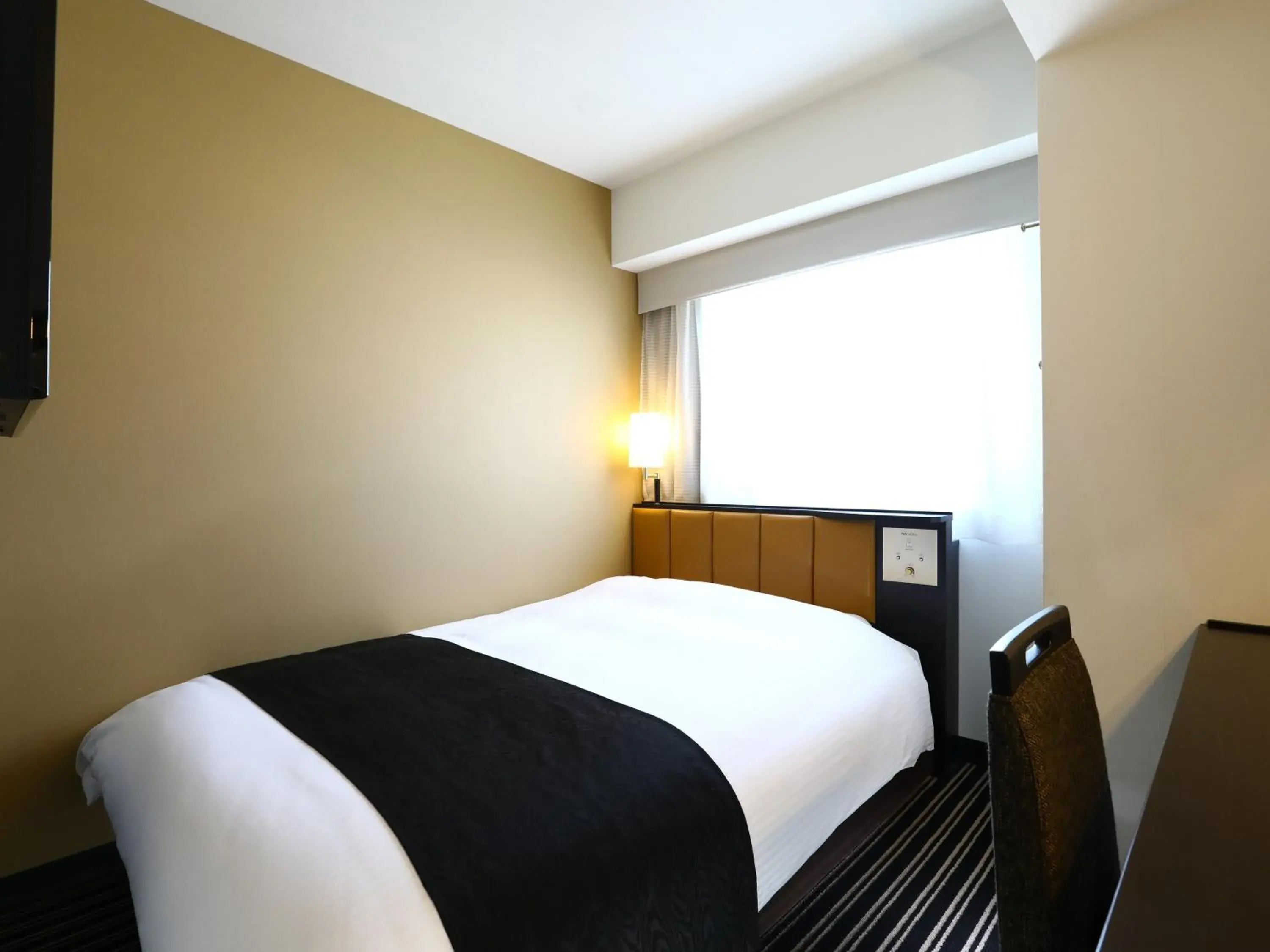 Photo of the whole room, Bed in APA Hotel Higashi Nihombashi Ekimae Photo of the whole room, Bed in APA Hotel Higashi Nihombashi Ekimae