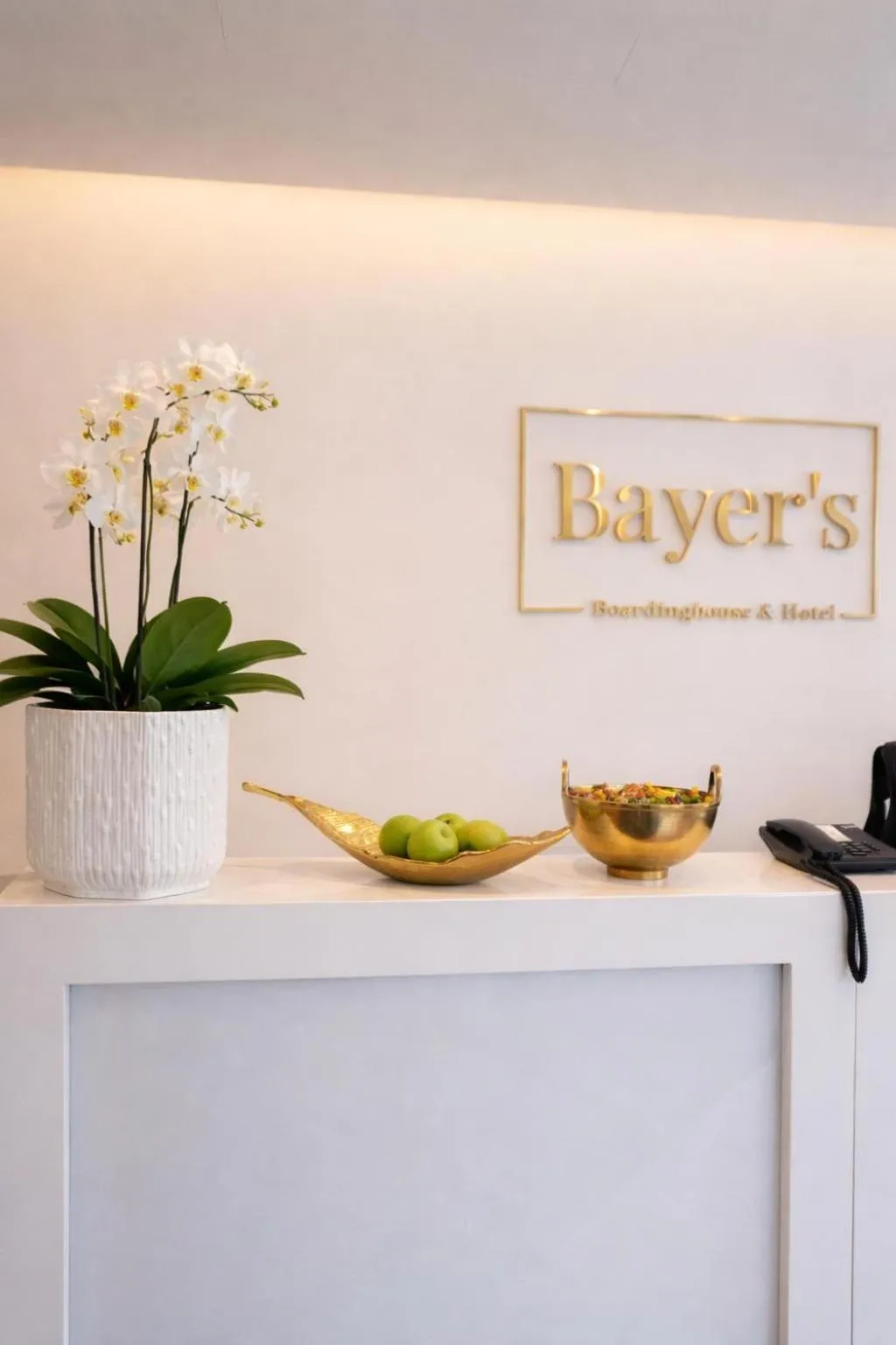 Logo/Certificate/Sign in Bayer's Boardinghouse und Hotel