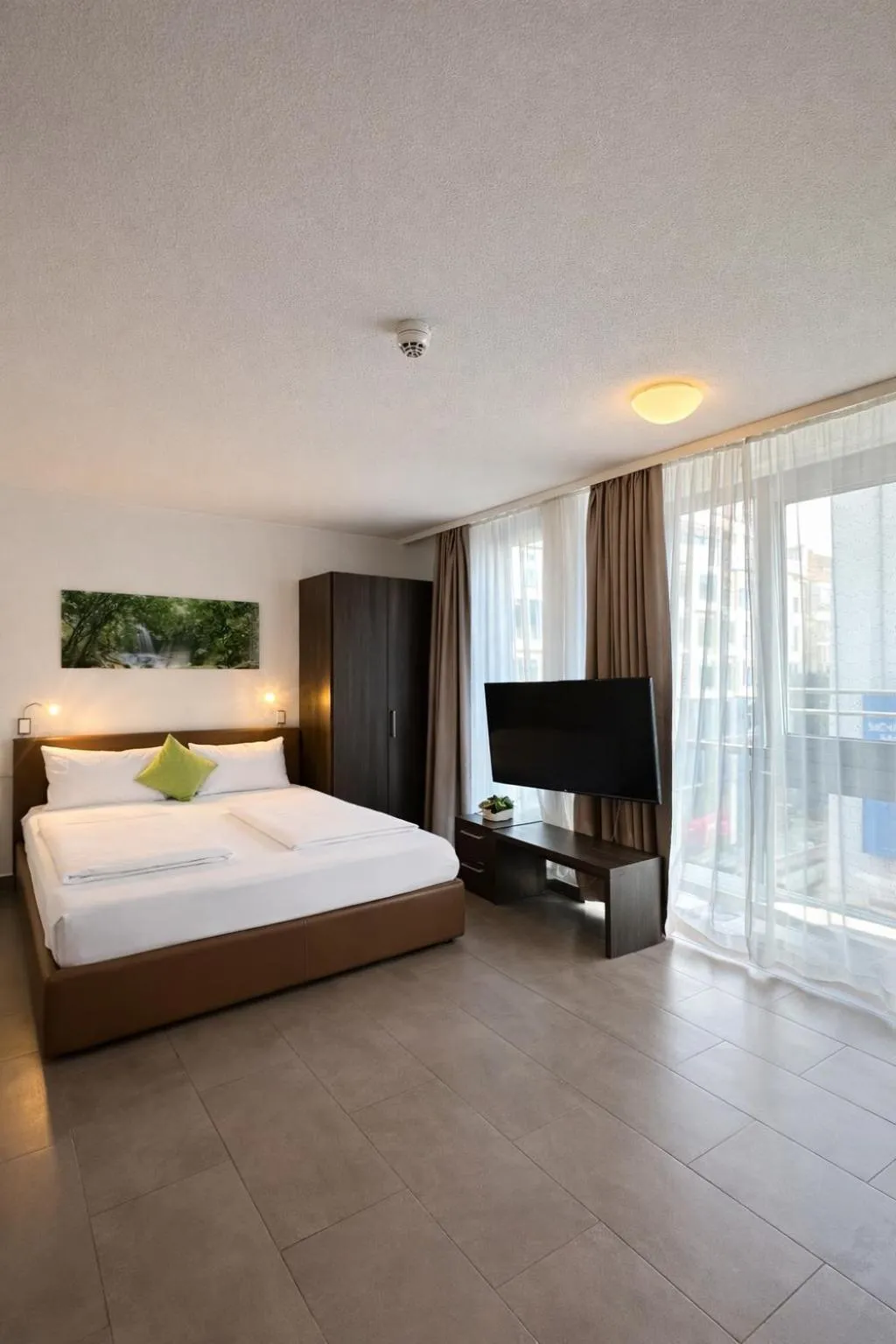 Photo of the whole room, Bed in Bayer's Boardinghouse und Hotel