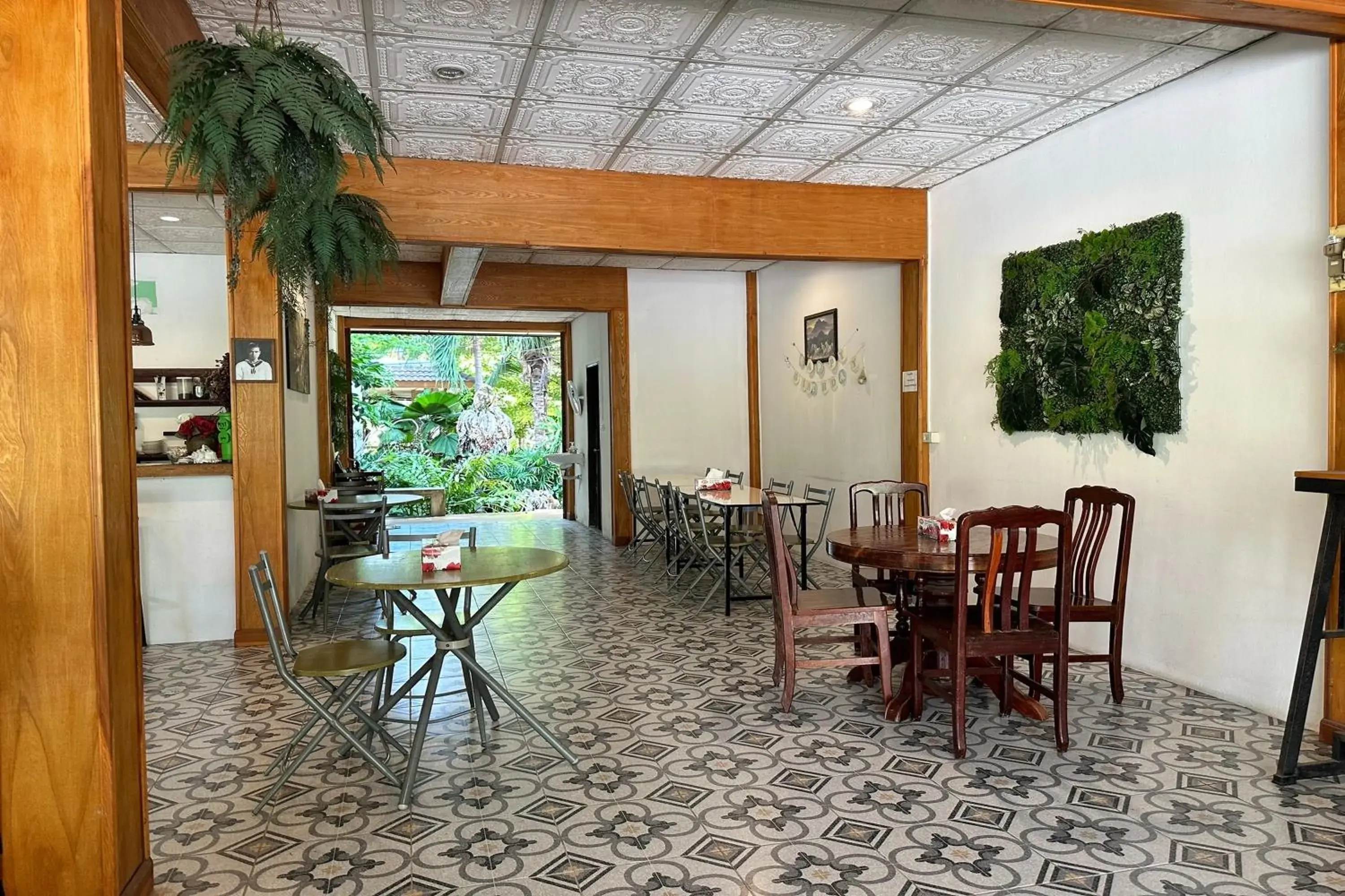 Restaurant/places to eat in Choengmon Residence Restaurant/places to eat in Choengmon Residence